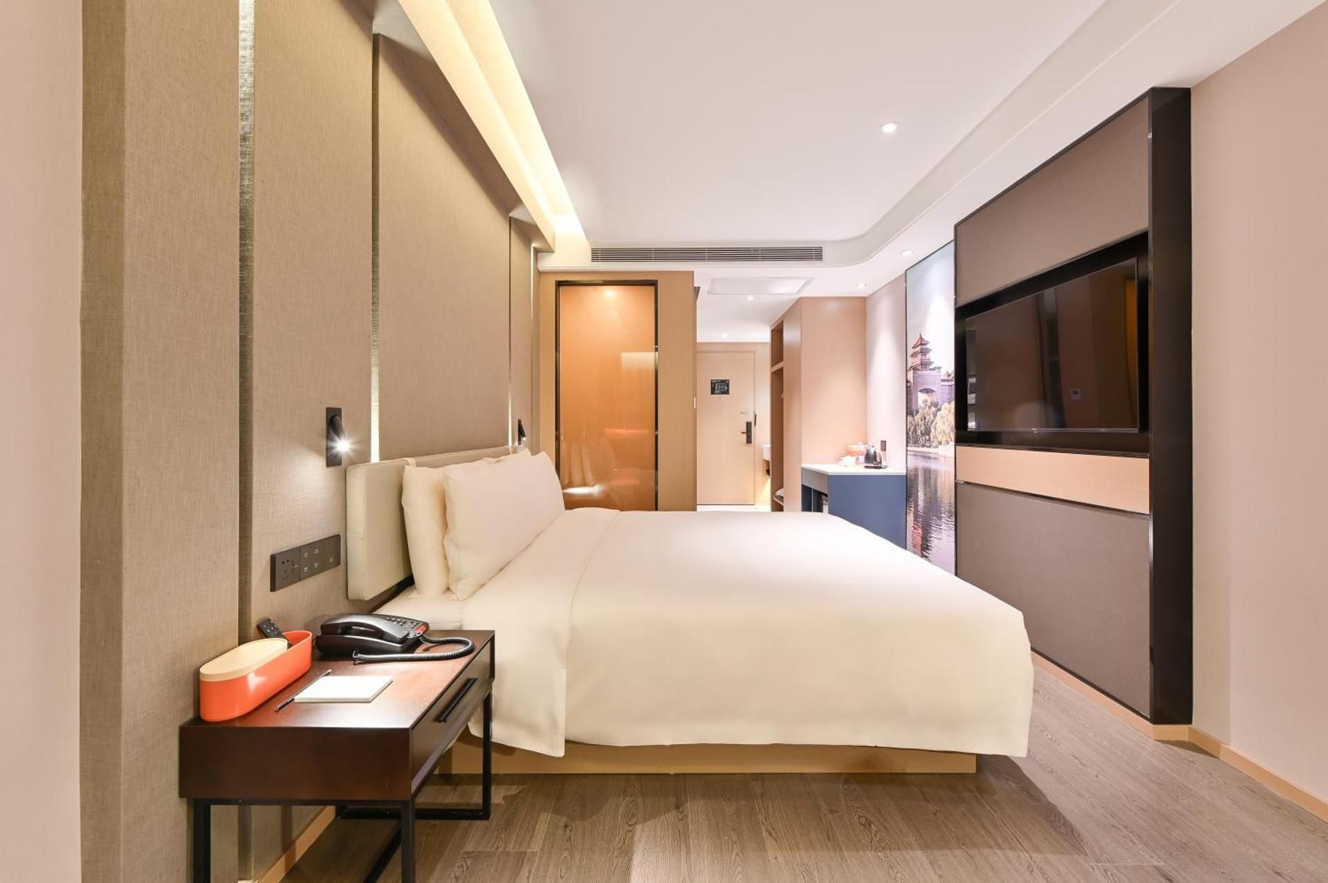 Premium King Room