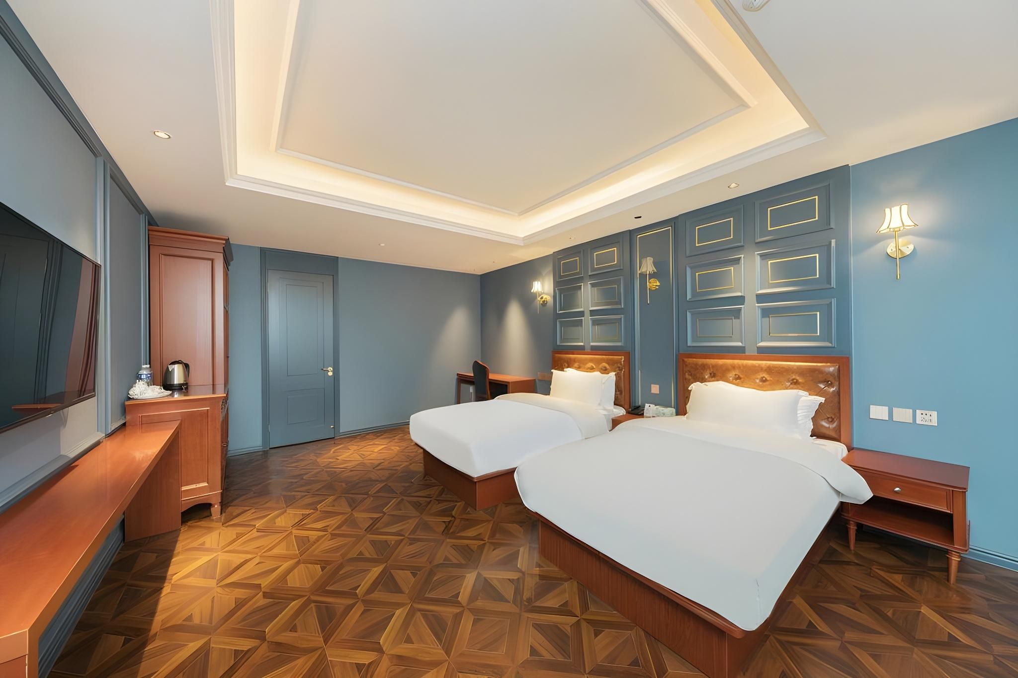 Twin Bed Room