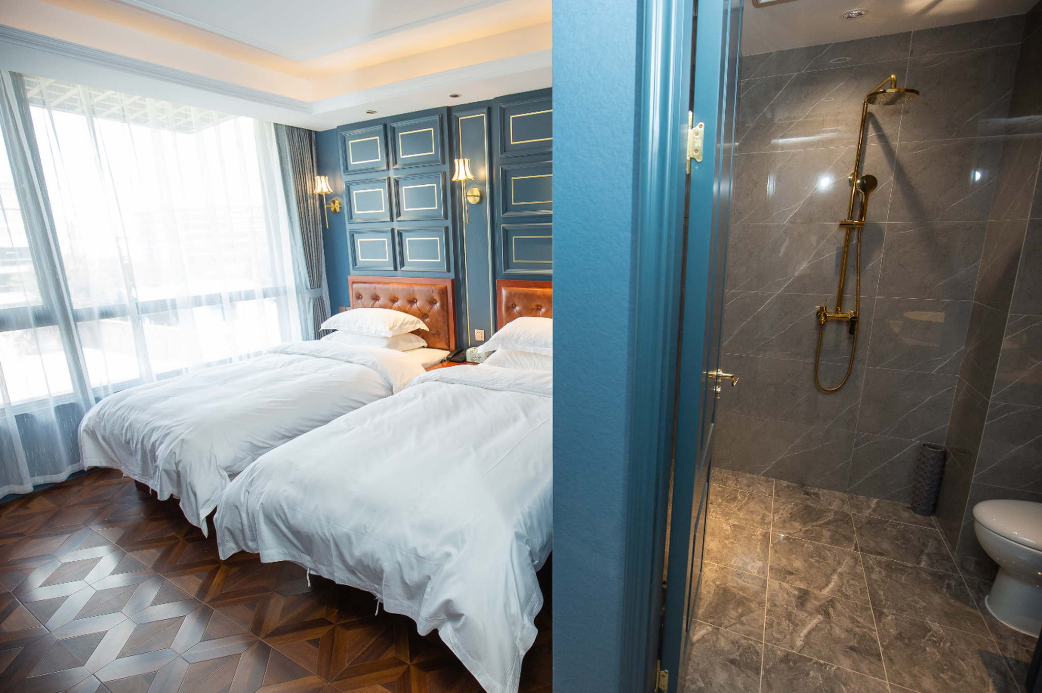 Superior Twin City View