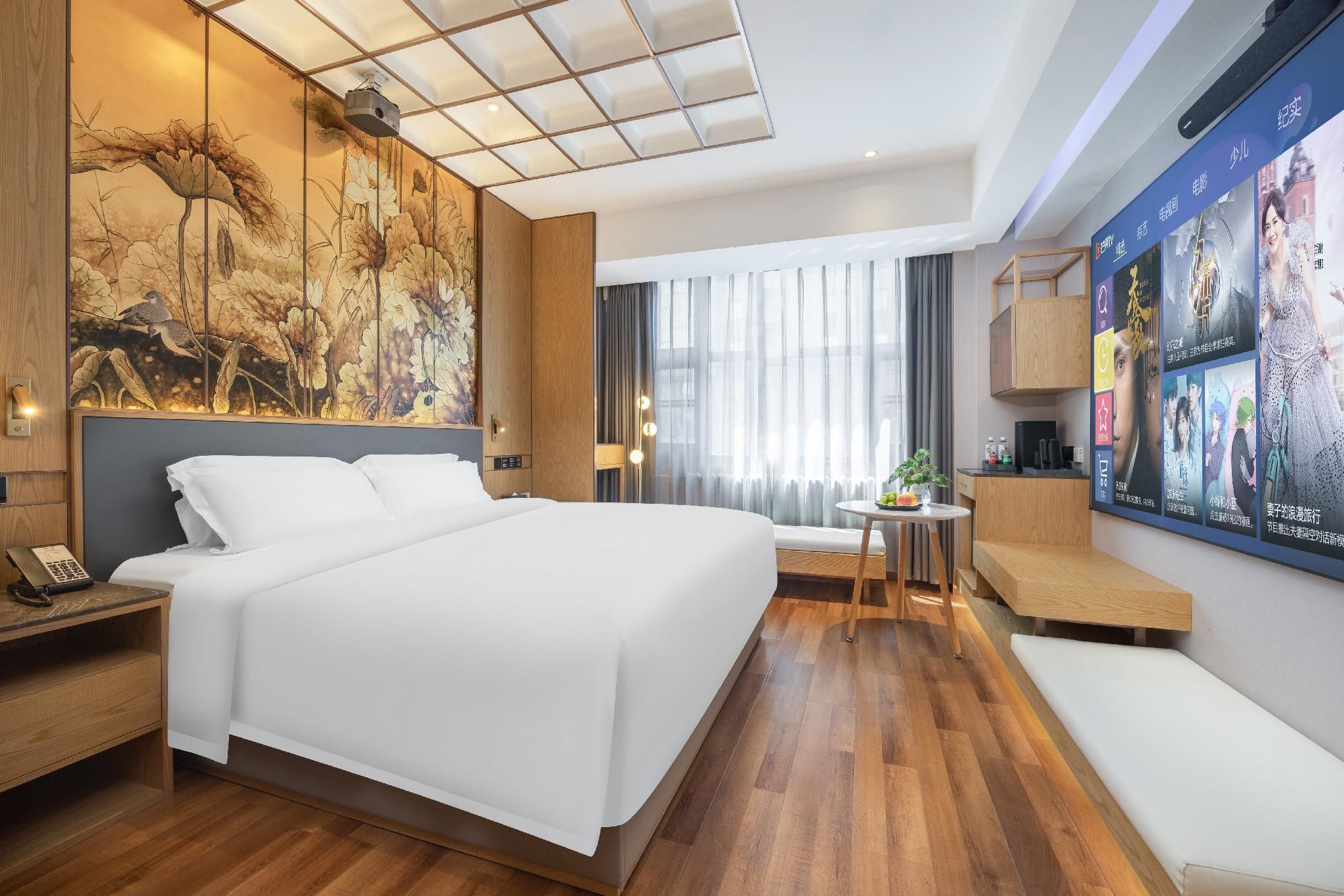 Executive King Room with Bathtub