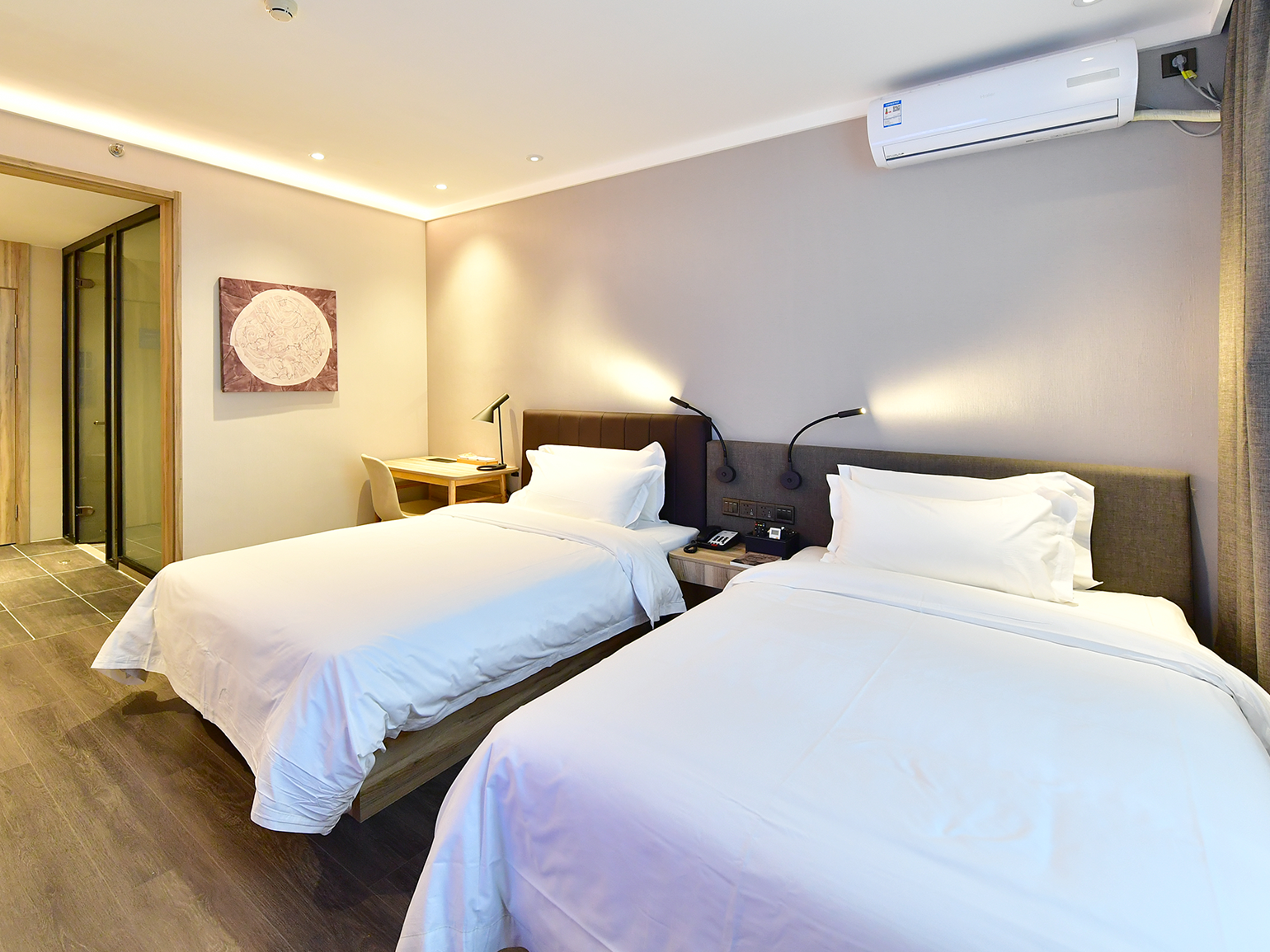 Hanting Premium Hotel Beijing Capital International Airport Family Room 2