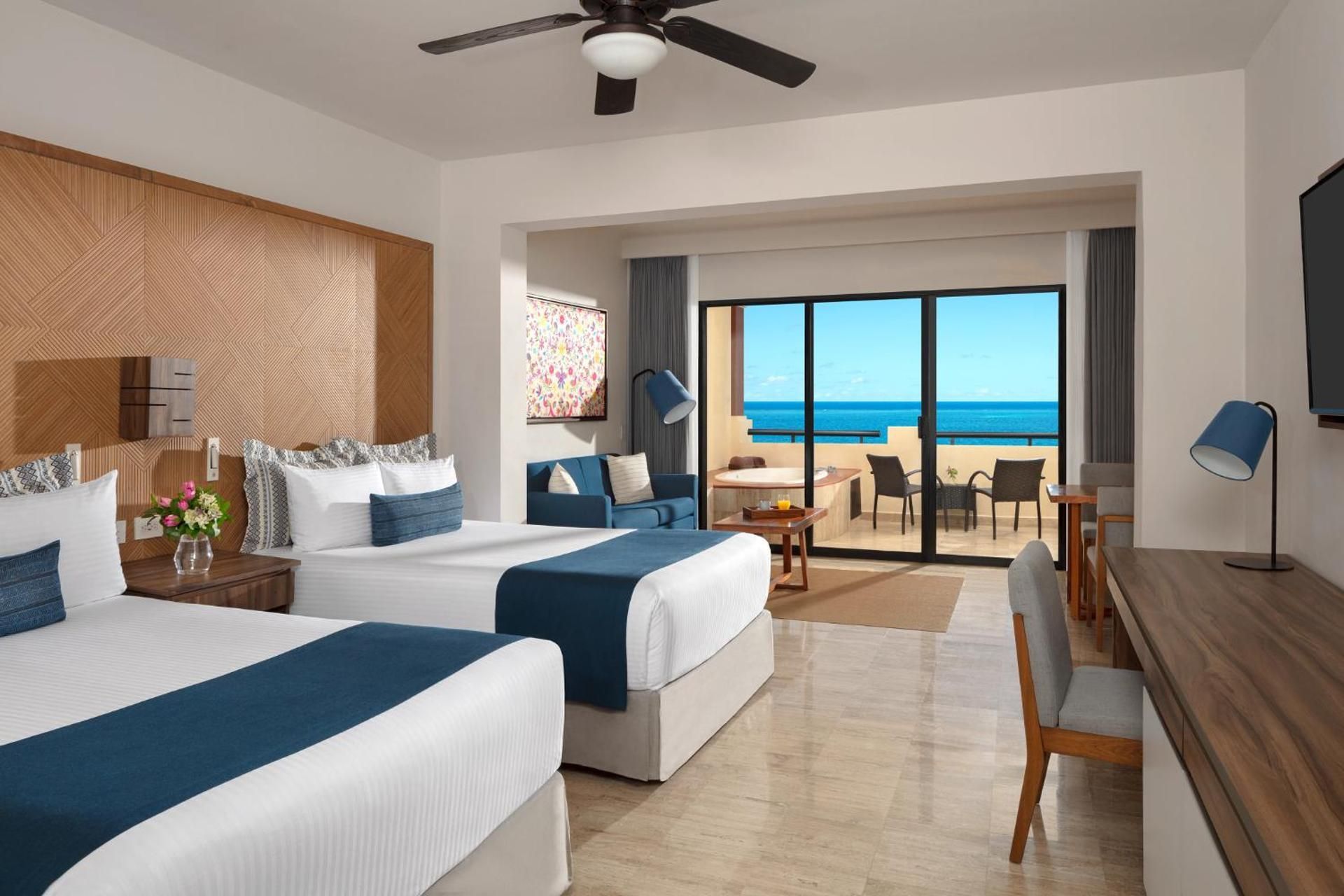 Preferred Club Junior Suite Ocean Front Double - All Inclusive