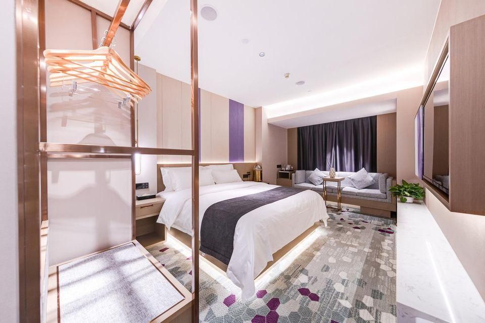 WH - Deluxe Bed Room
