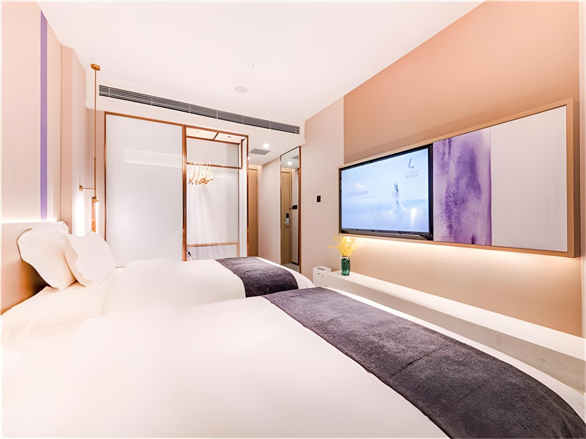 WH - Deluxe Room Twin