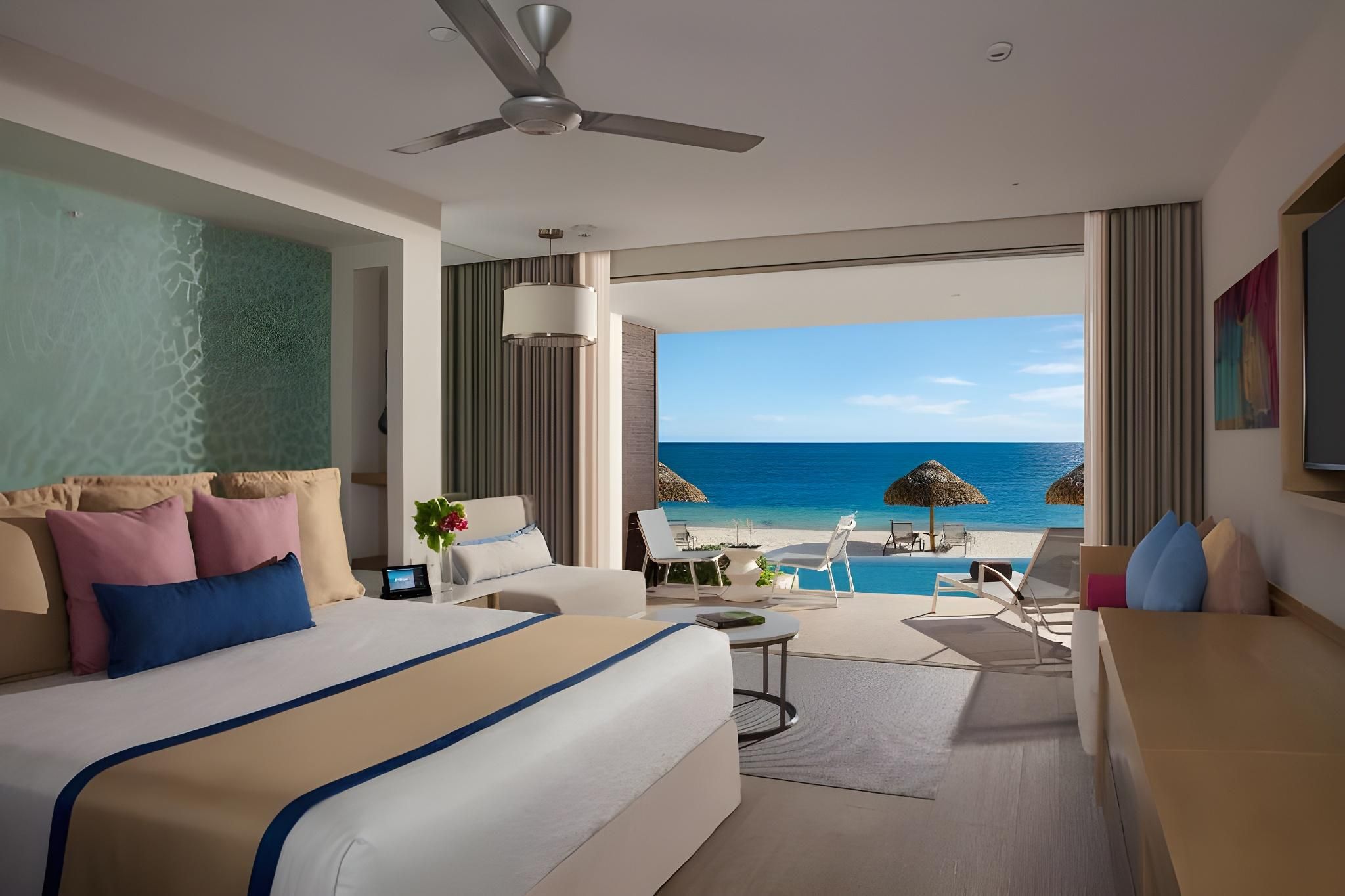 Preferred Club Master Suite Ocean Front King
