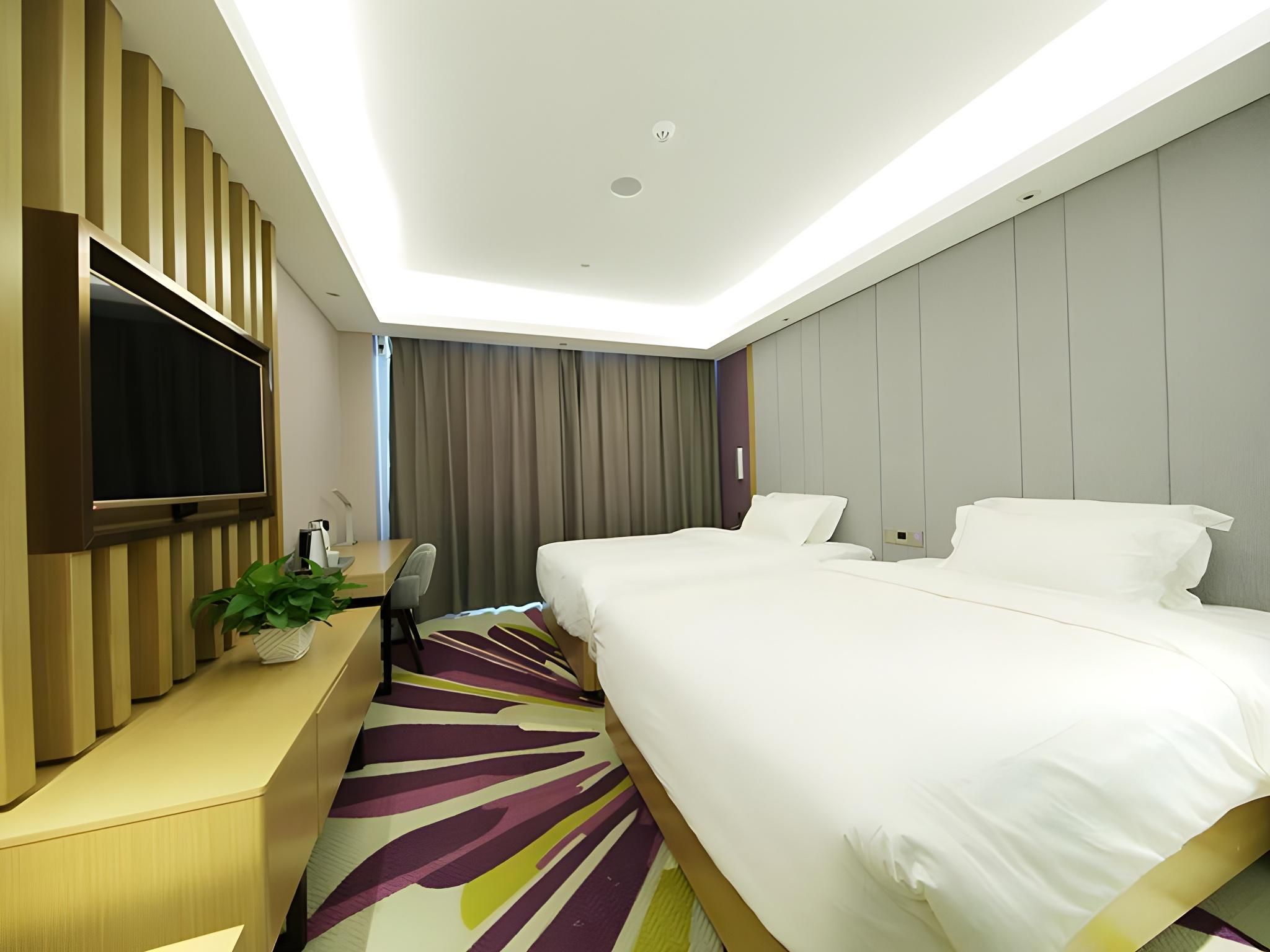 Twin Deluxe Room