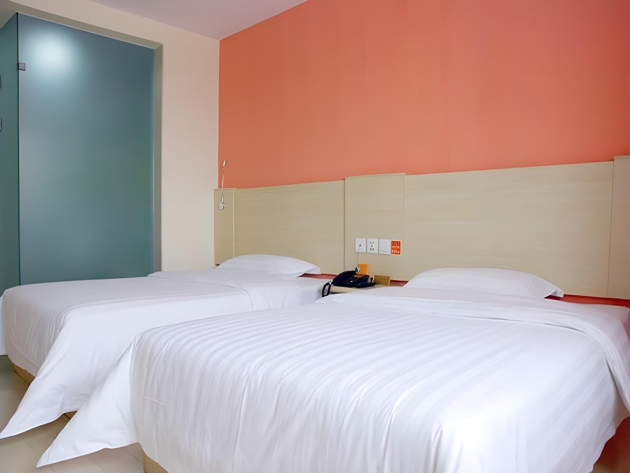 Corporate Twin, Guest room, 2 Twin/Single Bed(s), City view