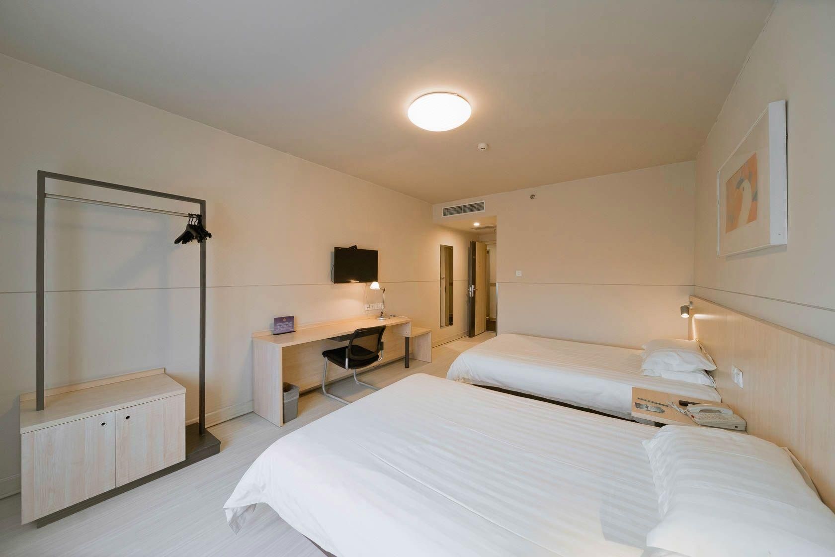 Business Standard Room A