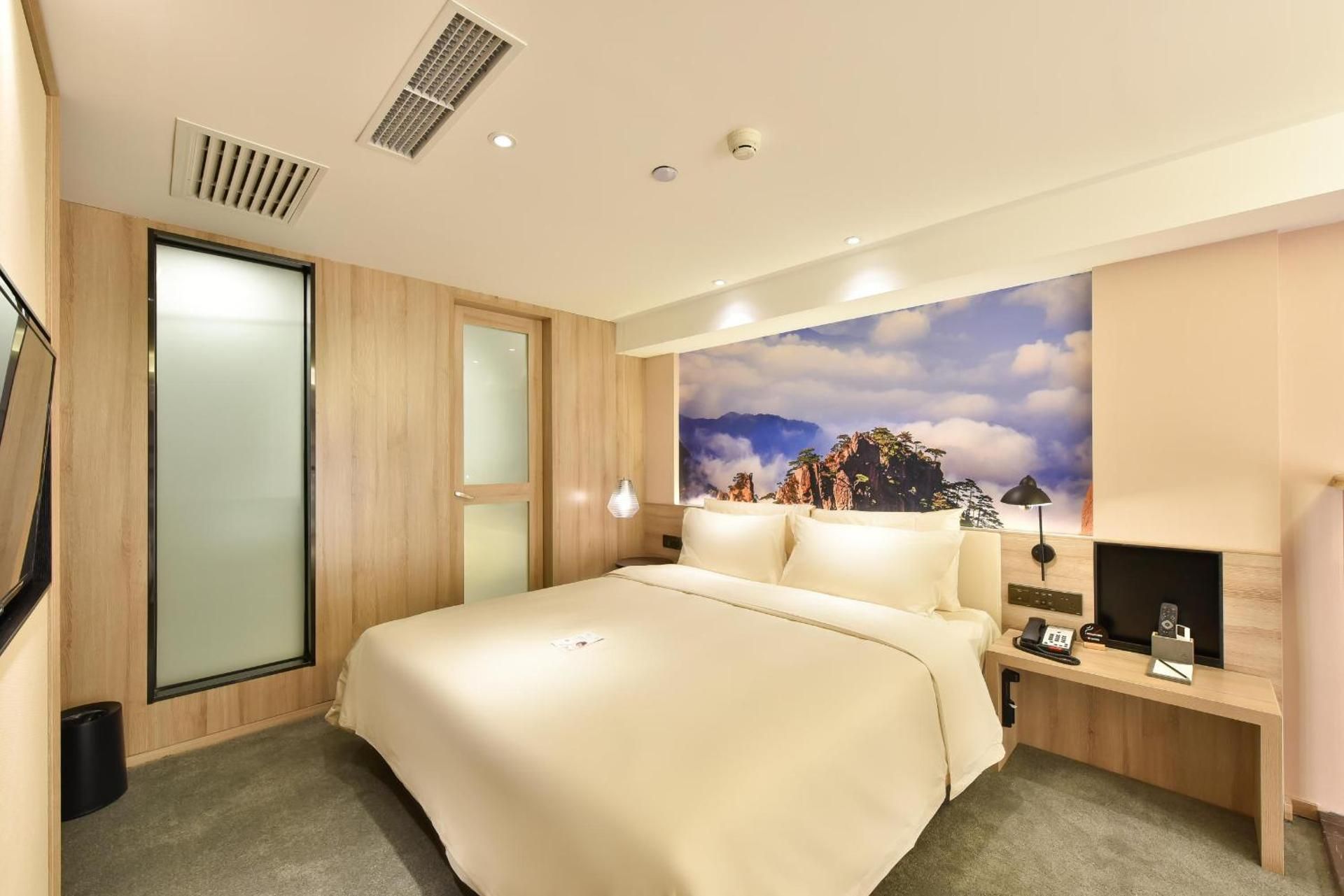 Jimu Double Room with Loft Style