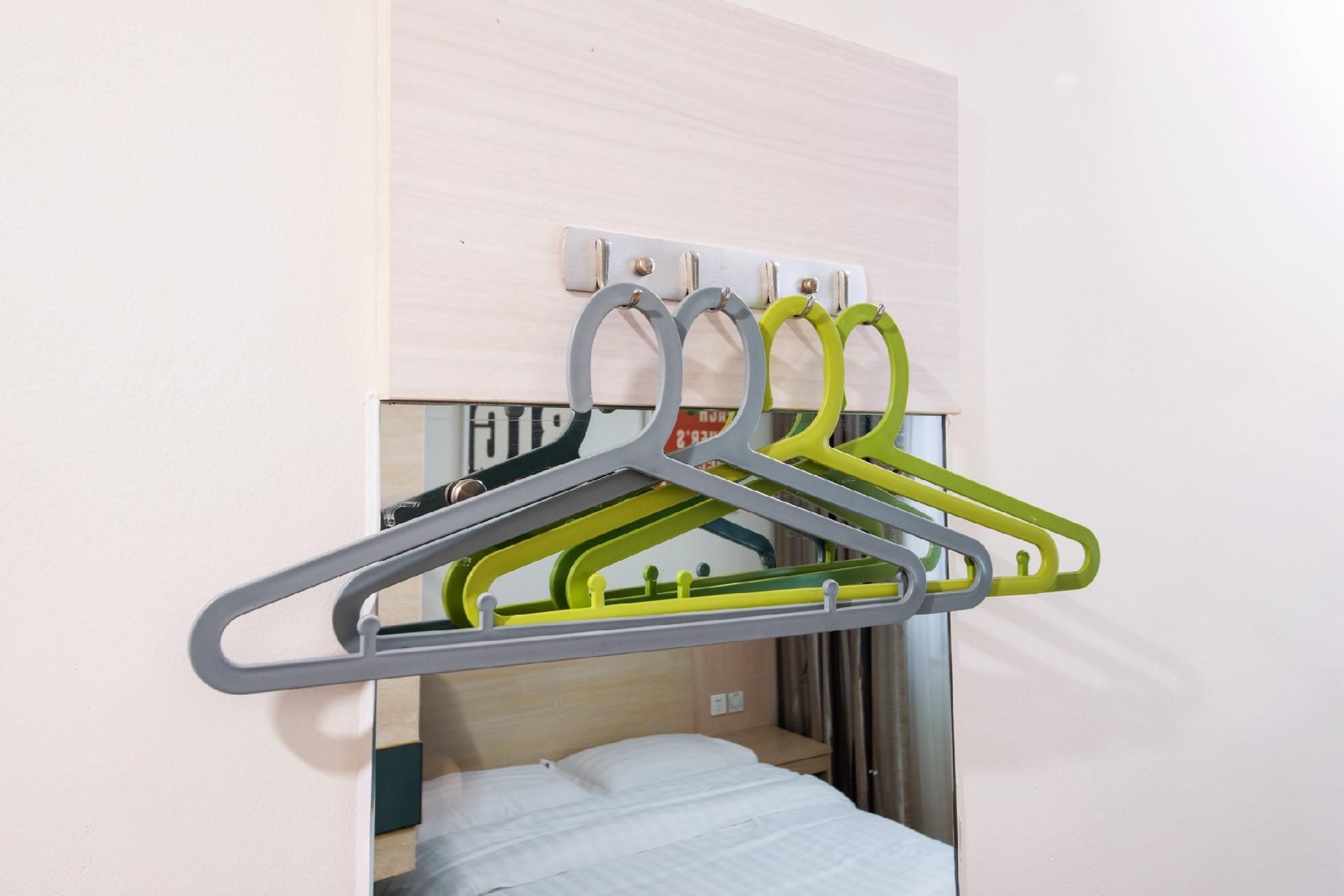 Huazhu - Room With Bed