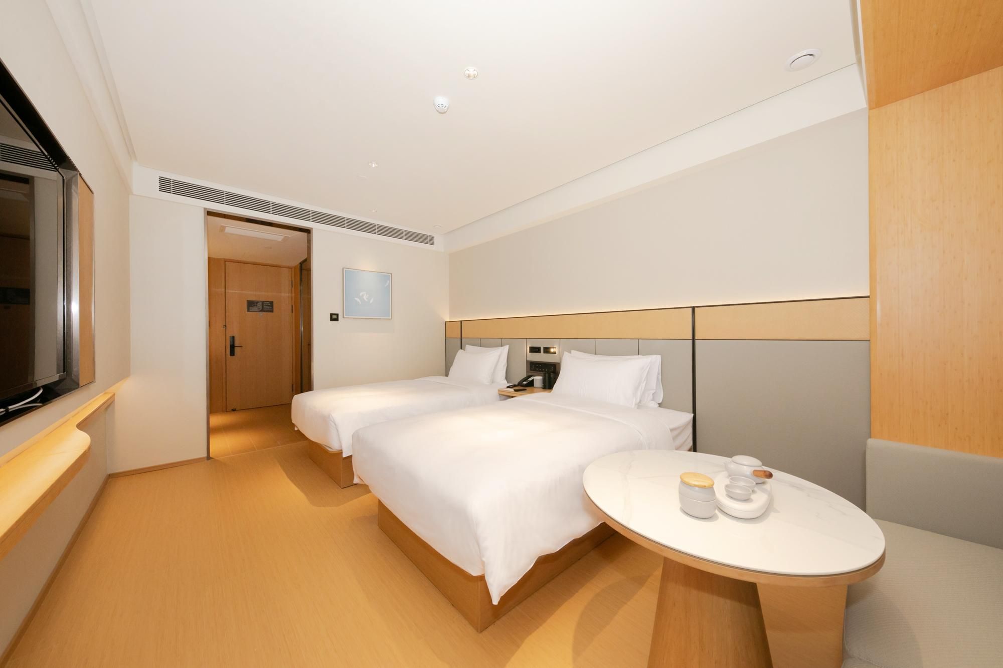 Huazhu - Superior BedRoom