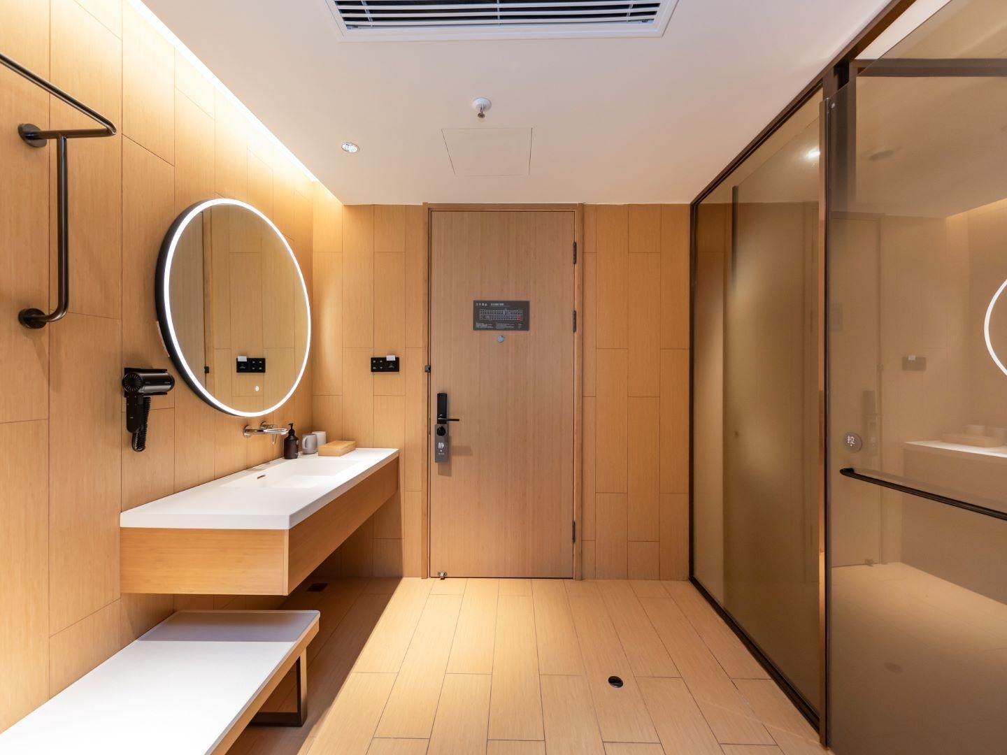 Huazhu - Superior BedRoom