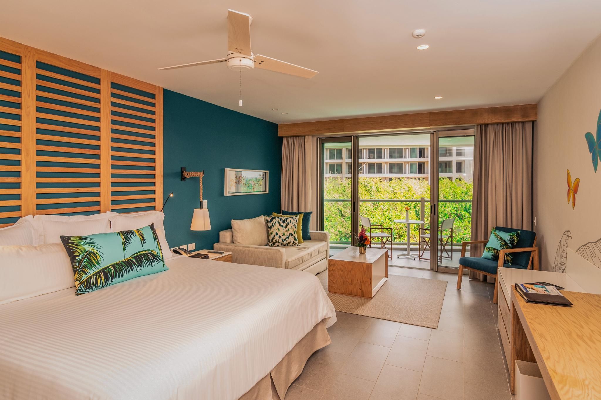 Junior Suite Tropical View Double