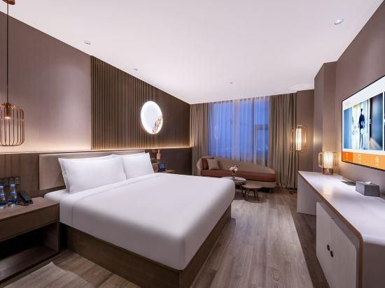 Huazhu - Superior BedRoom