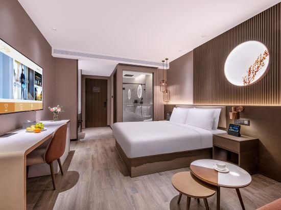 Huazhu - Superior BedRoom