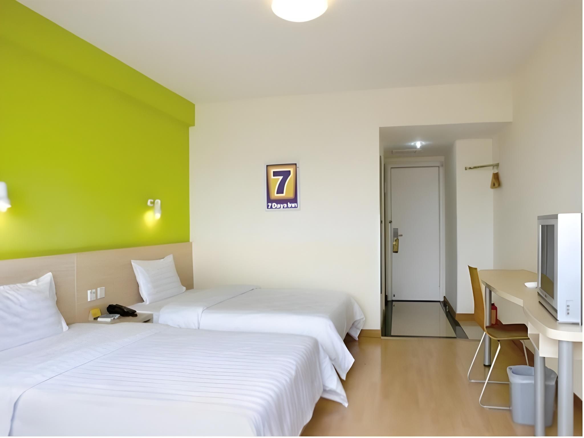 7 Days - Zizhu Twin Room