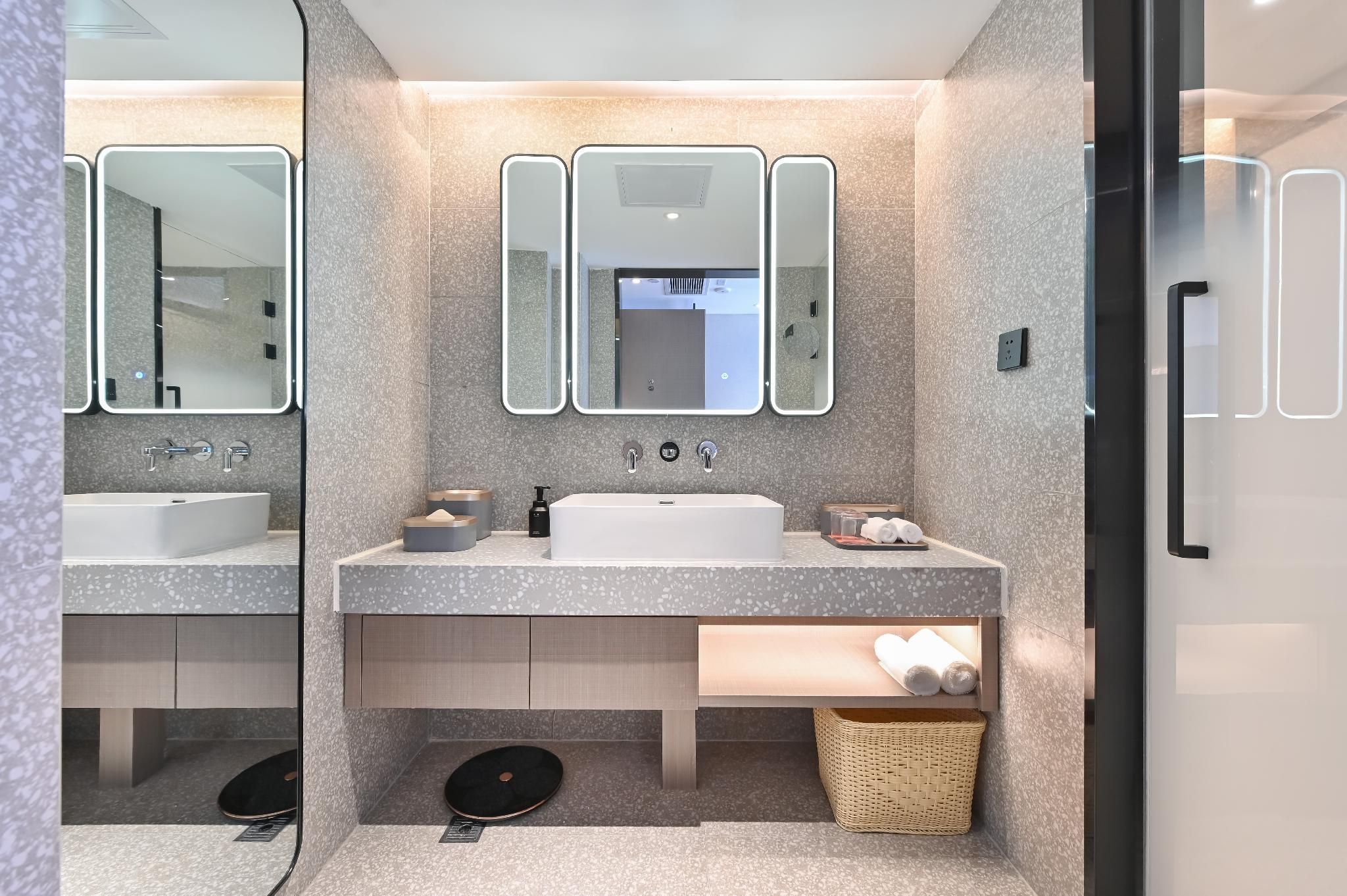 Executive room, Guest room, 1 Queen