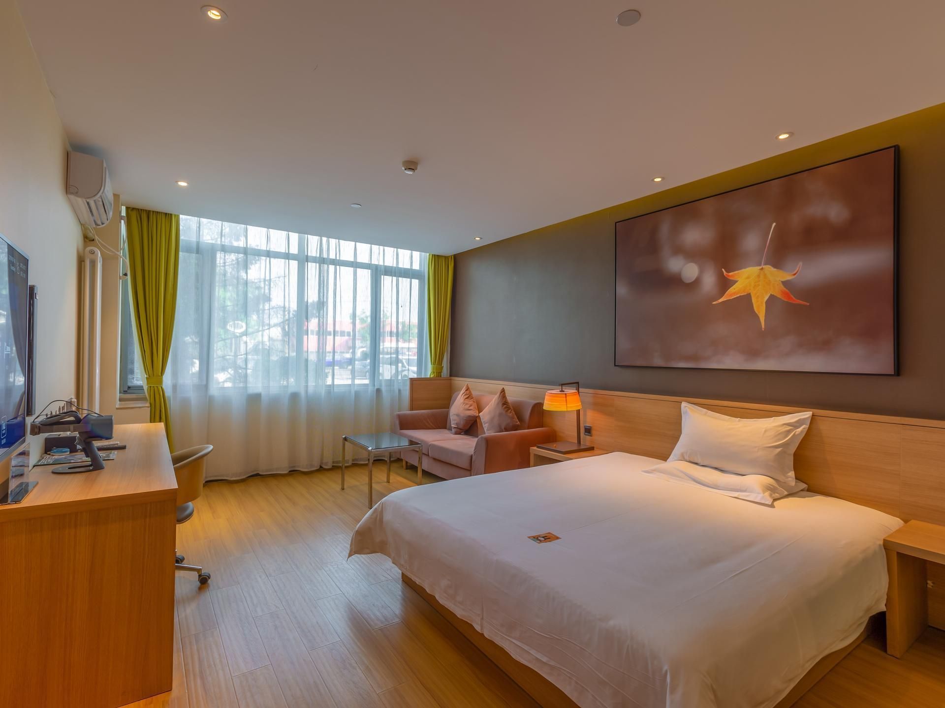 IU - U Game Theme Bed Room
