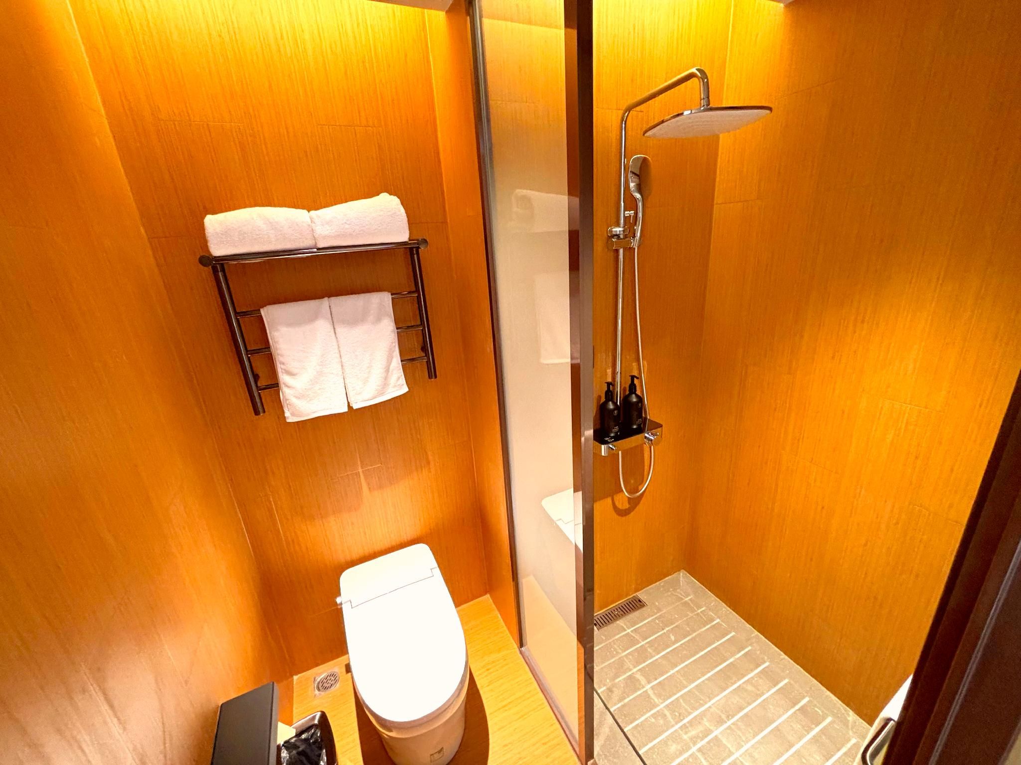 Business Queen Bed Room