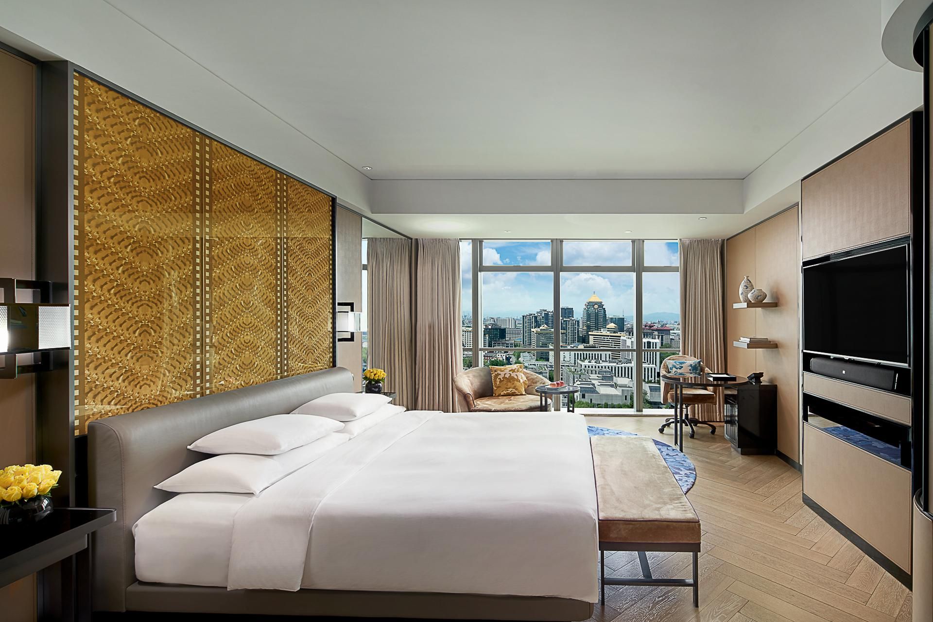 Luxury Room, 1 King Bed, City View - Mini Bar Included