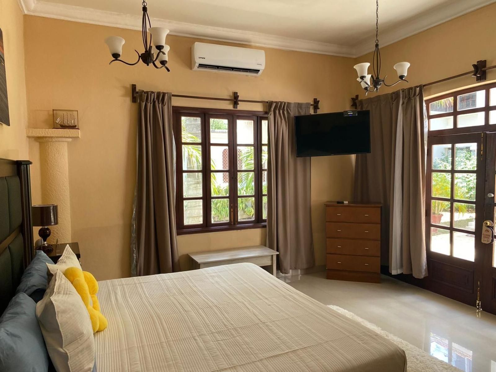 Deluxe Queen Room