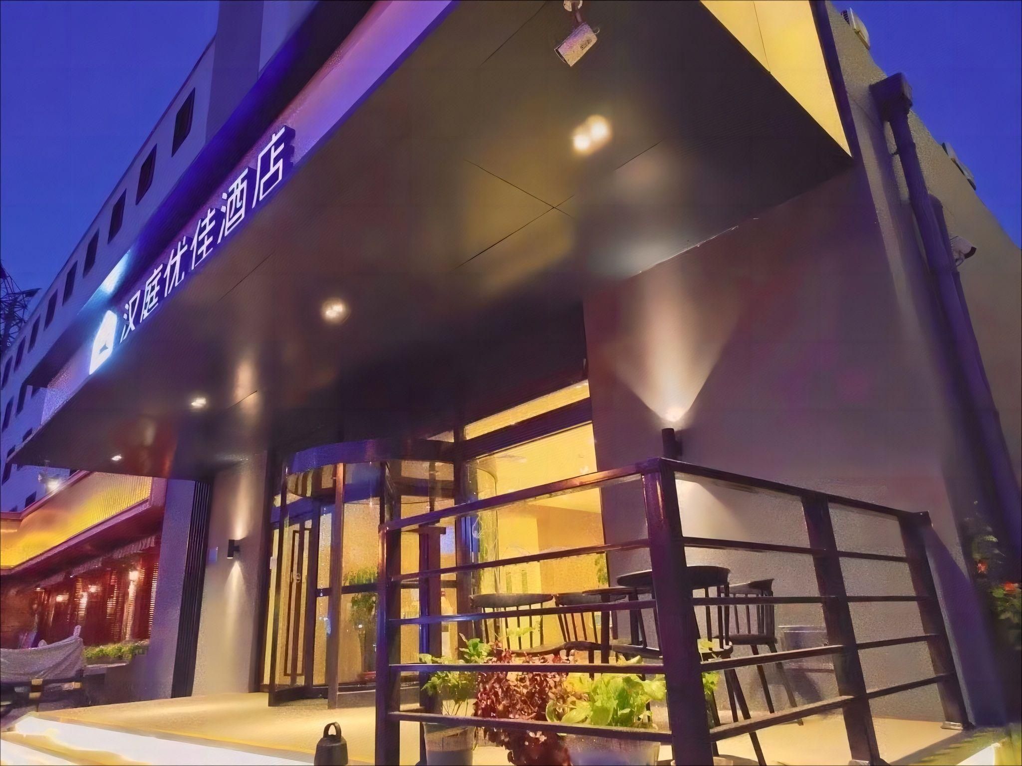 e68344540fac8aee077c351facad2e6b