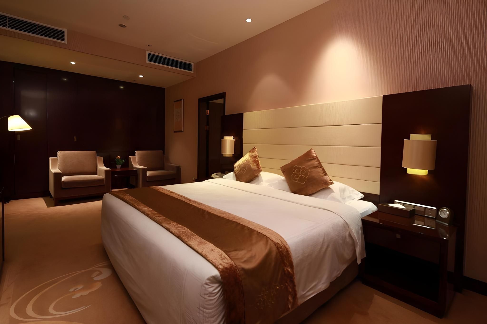 Executive Queen Room