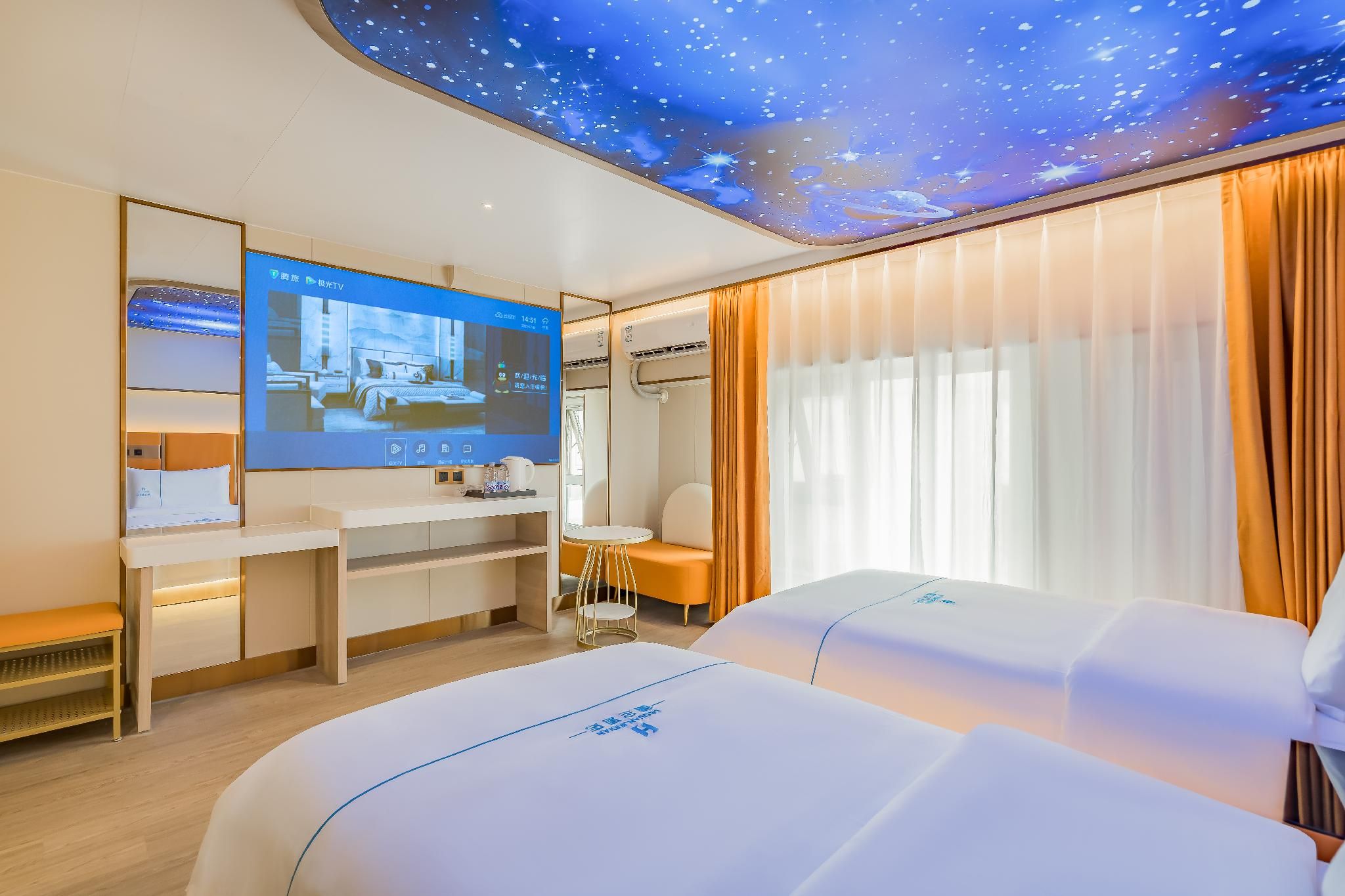 Guest Room - Twin Beds