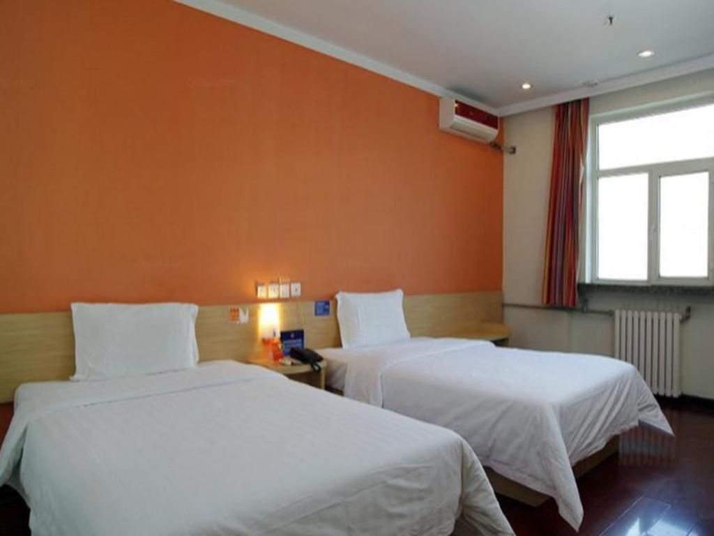 Twin Room - Domestic Residents Only