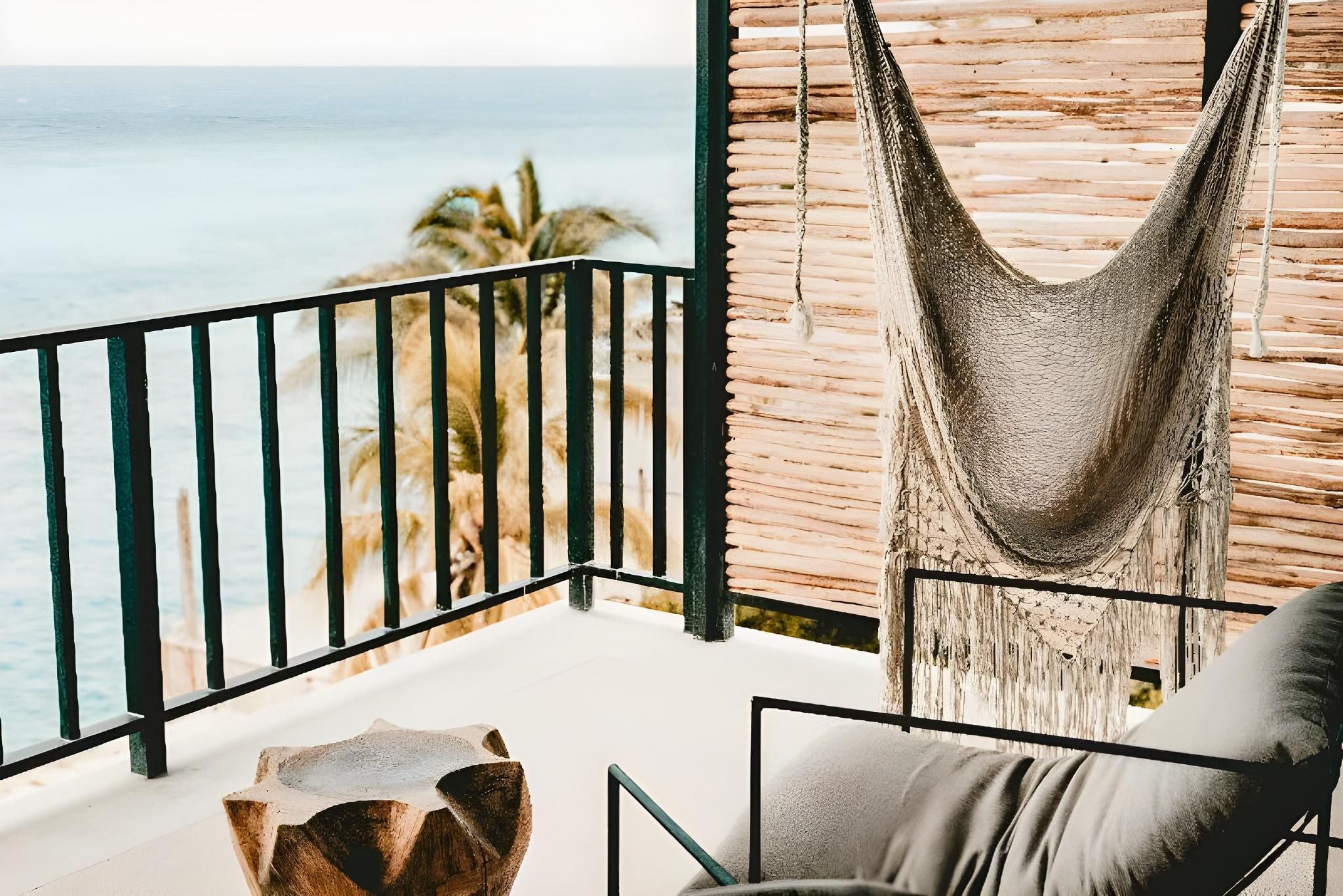 Hotel B Unique Grand Junior Suite