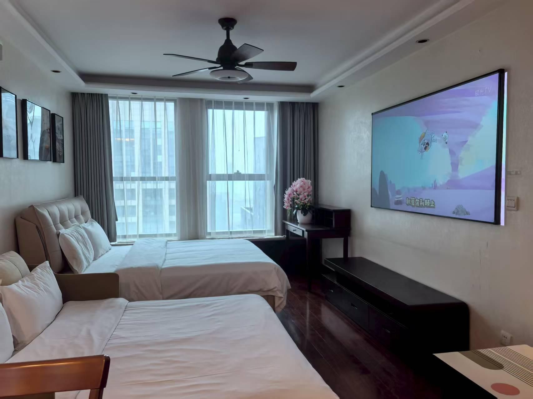 2 Bedroom Suite