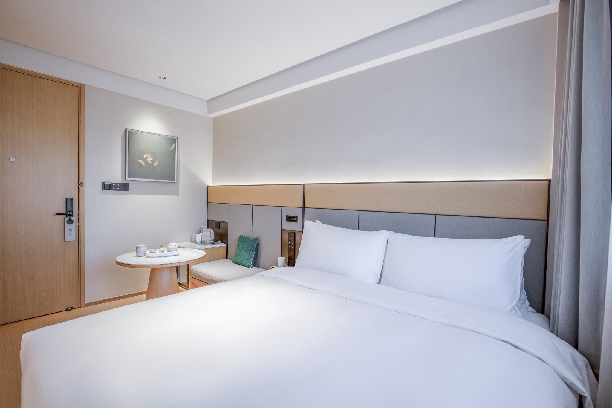 Huazhu - Superior BedRoom