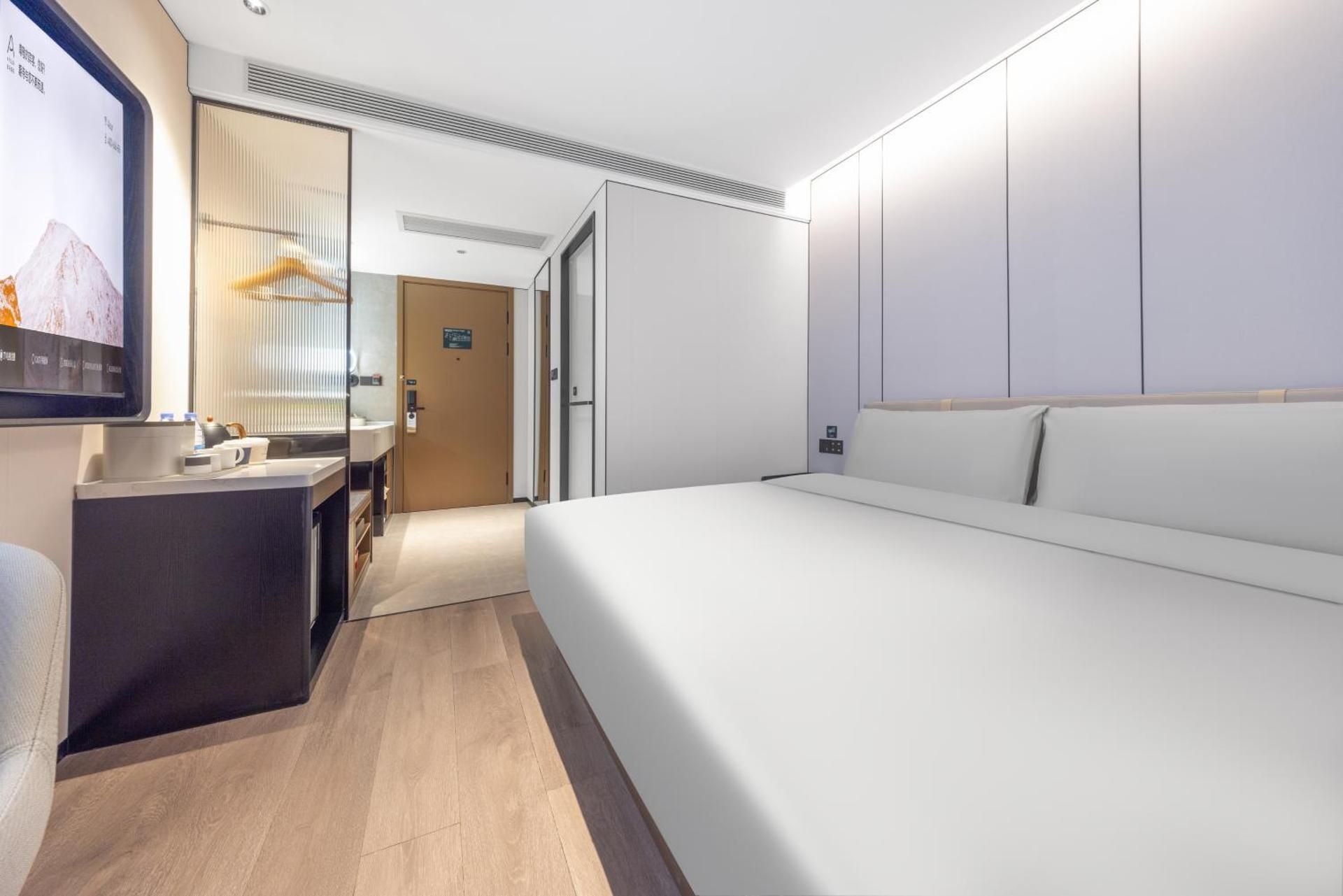 Elegant Double Room without Window