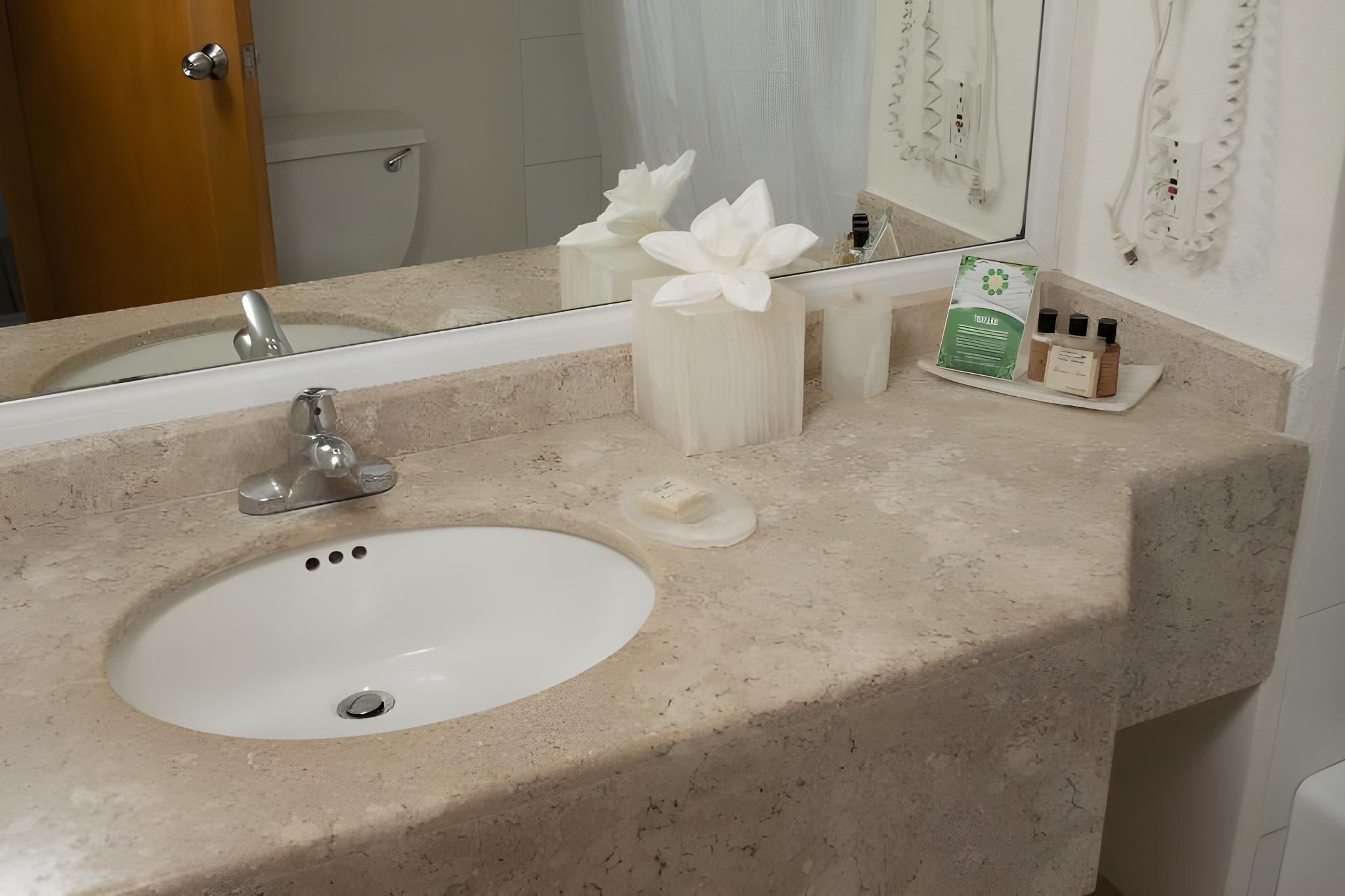 Casa Mexicana Cozumel Deluxe Room with Ocean View 3