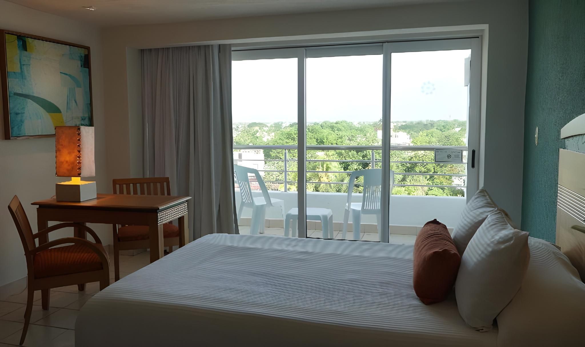 Deluxe Room with City View