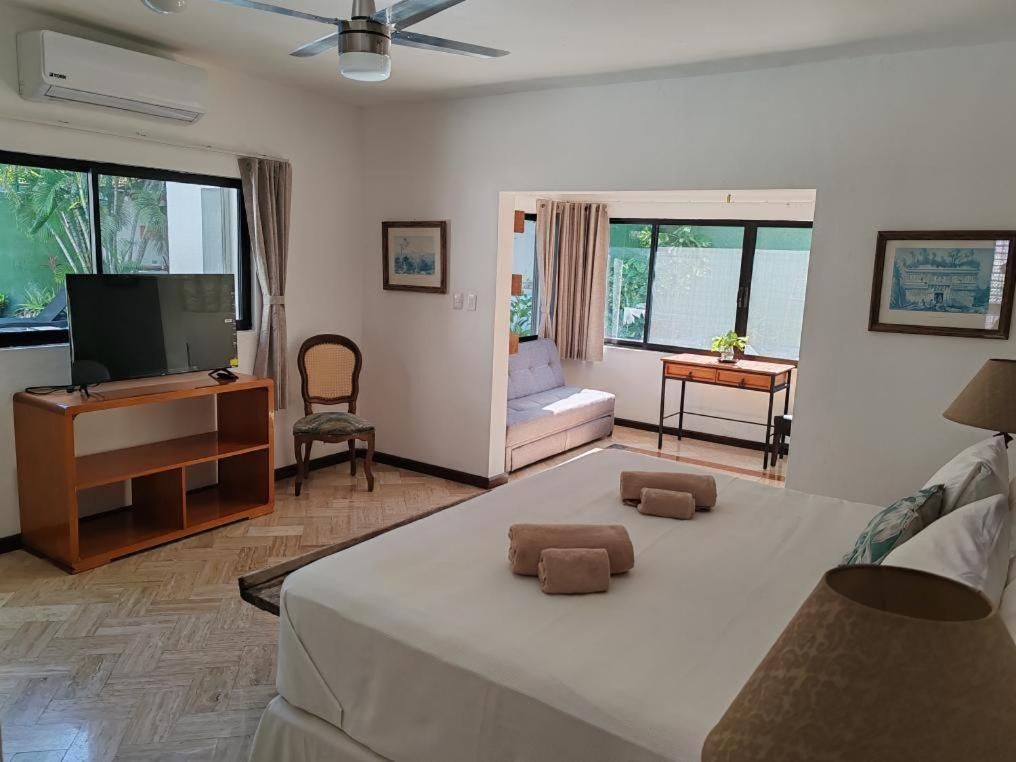 One-Bedroom Premier Apartment