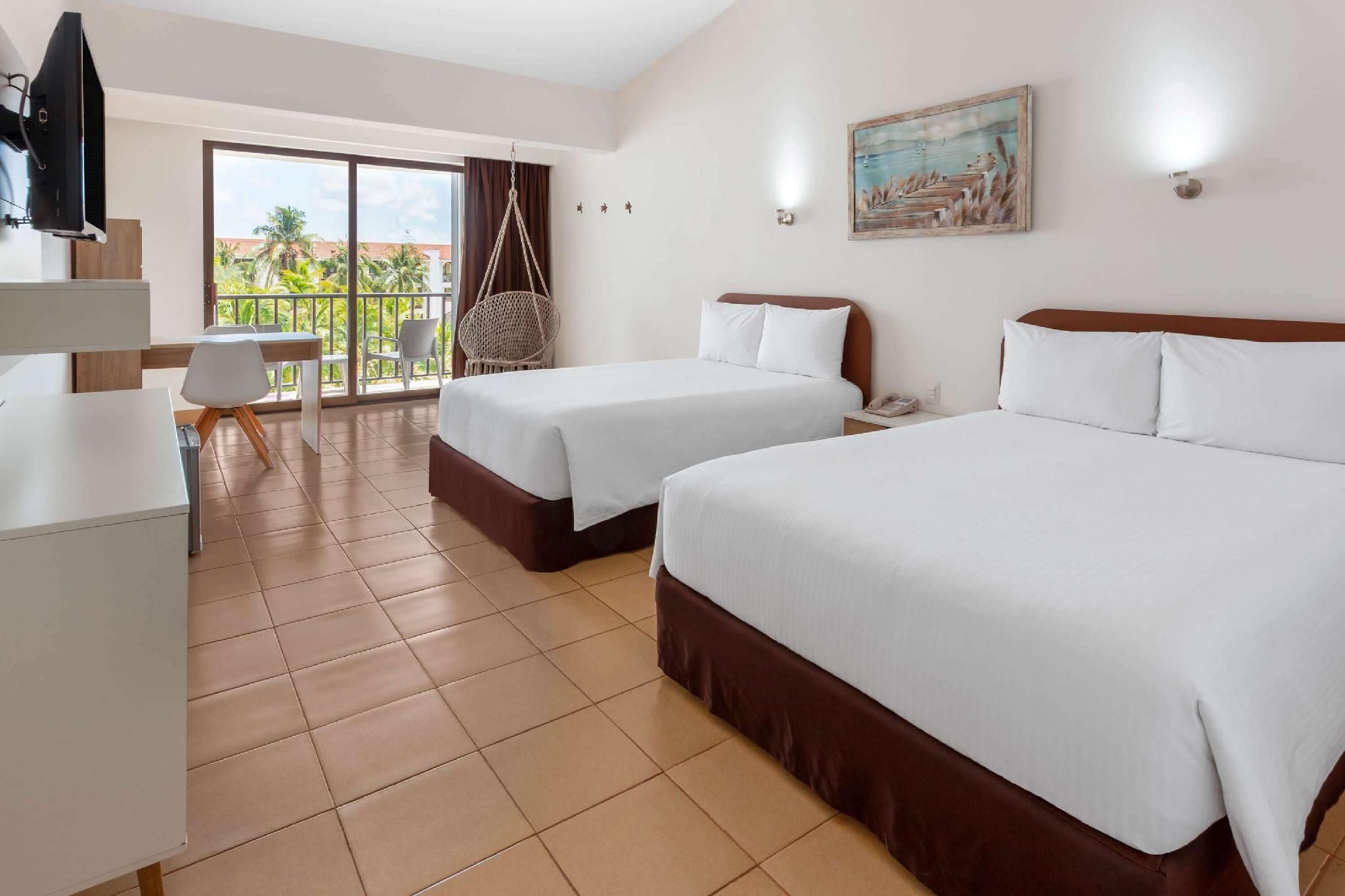 2 Double Beds, Superior Room, Non-Smoking