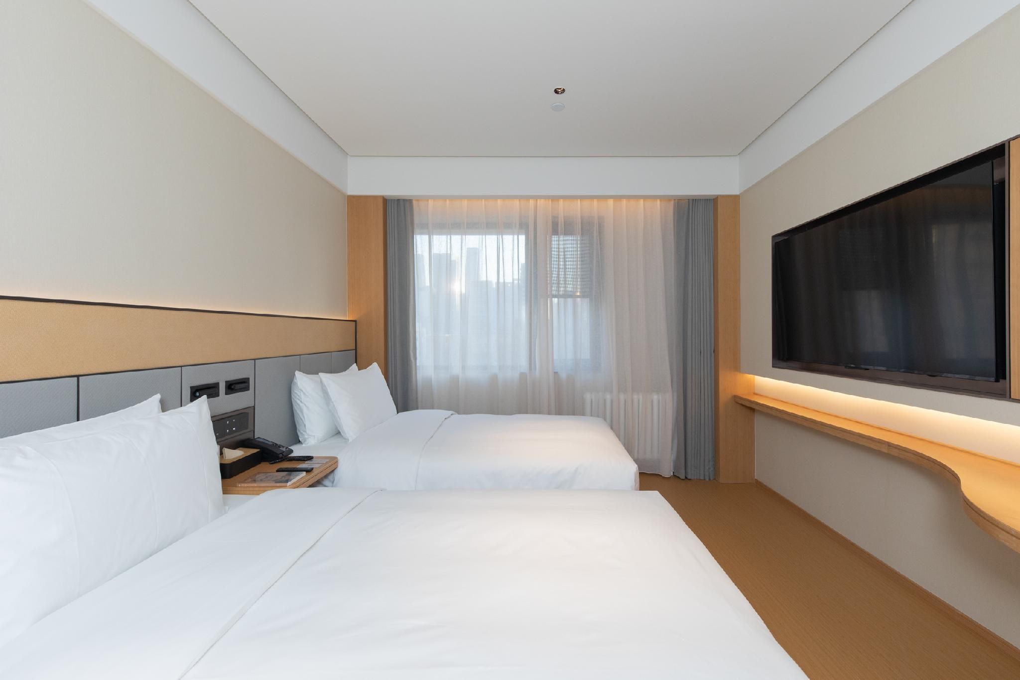 Twin Business Room