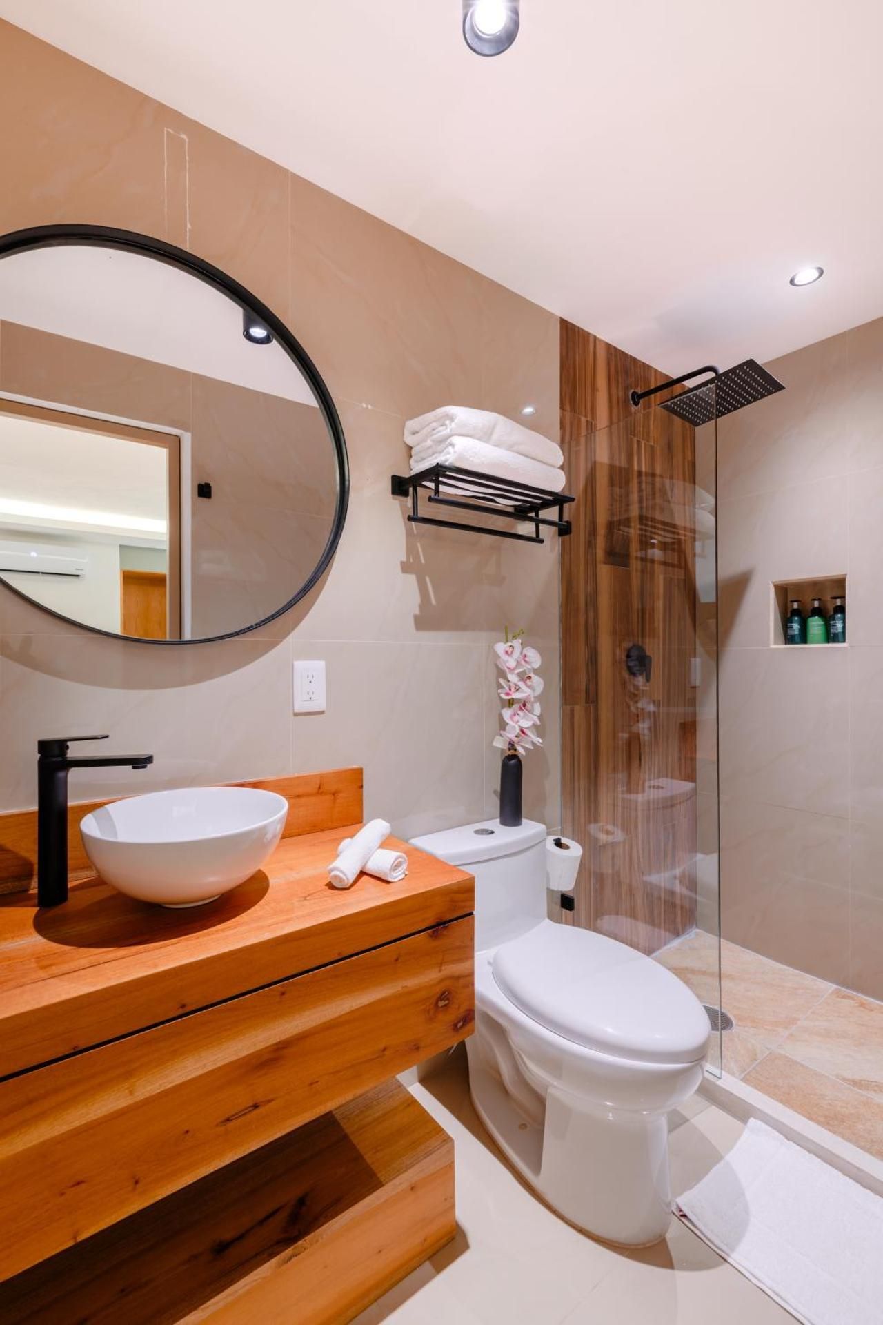 Queen Suite