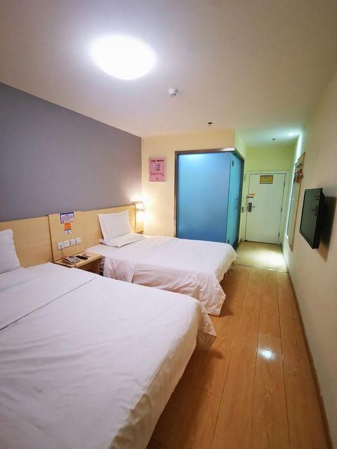 Business Twin Room