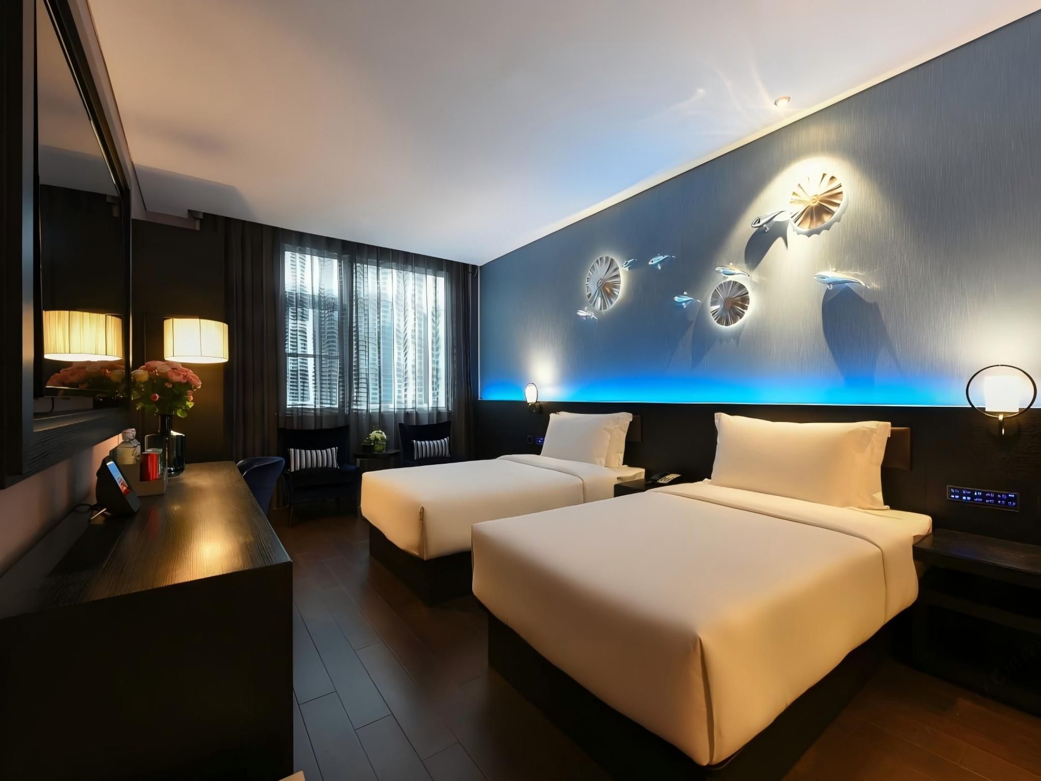Twin Business Room