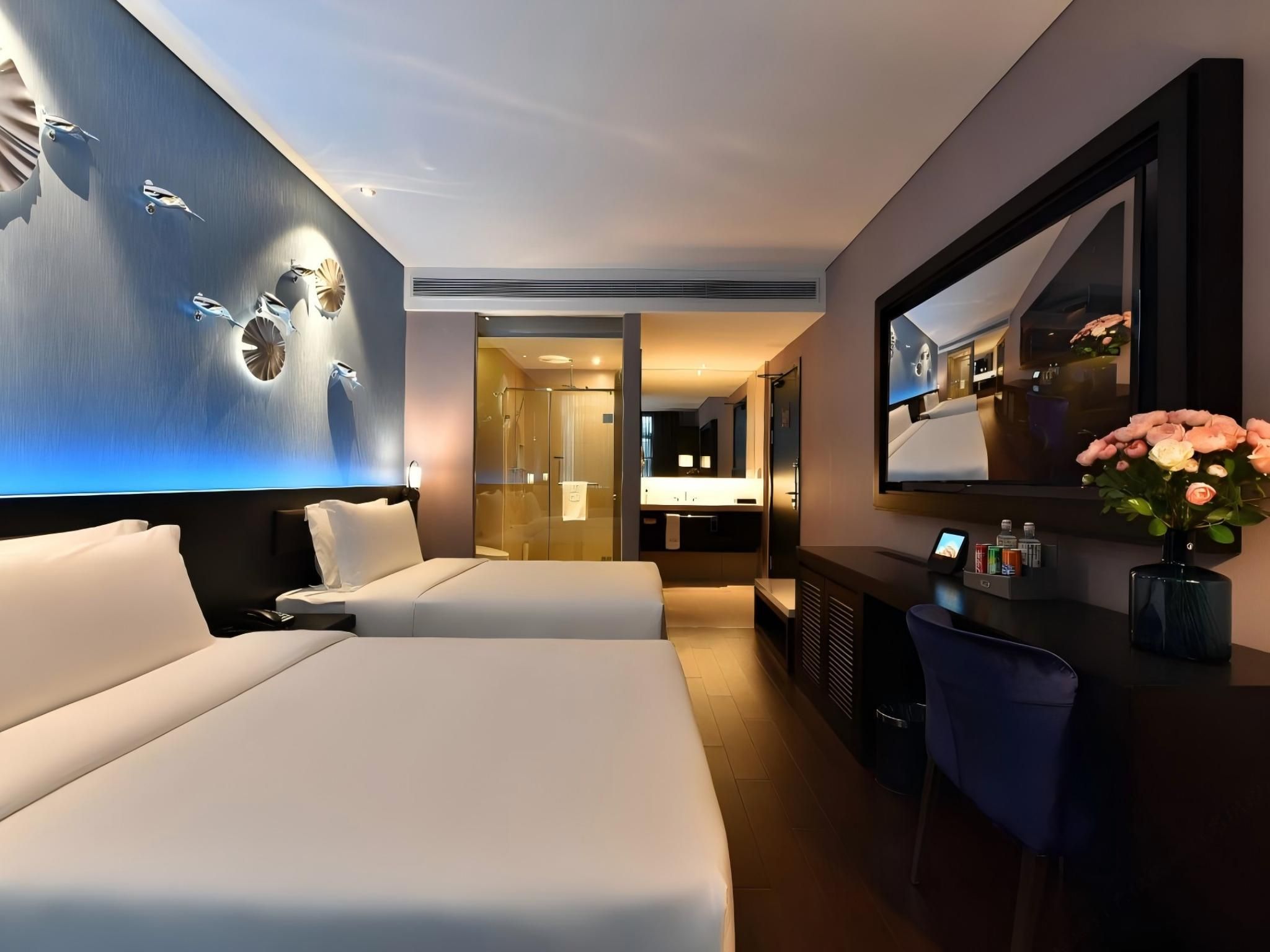 Twin Business Room