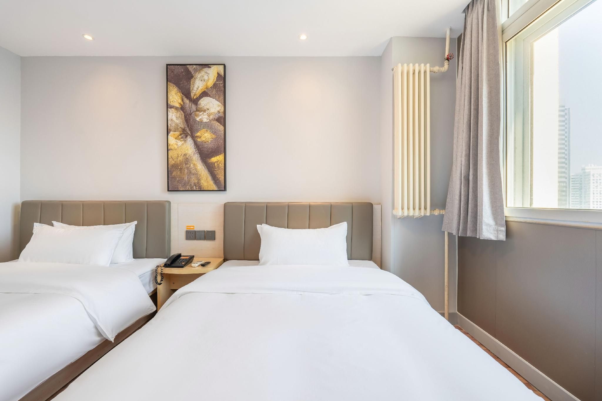 Economy Room