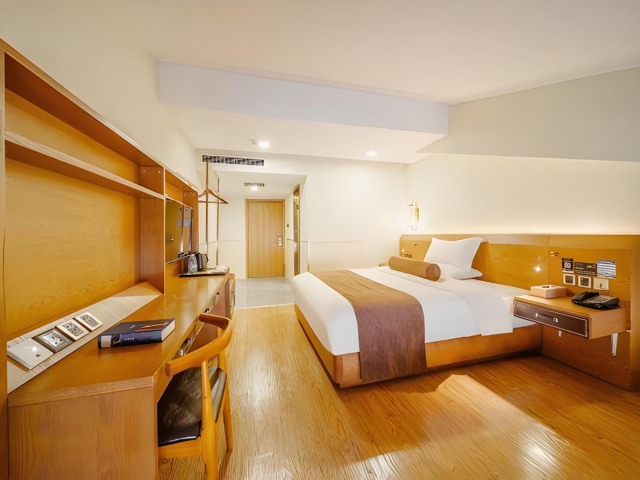Big Room