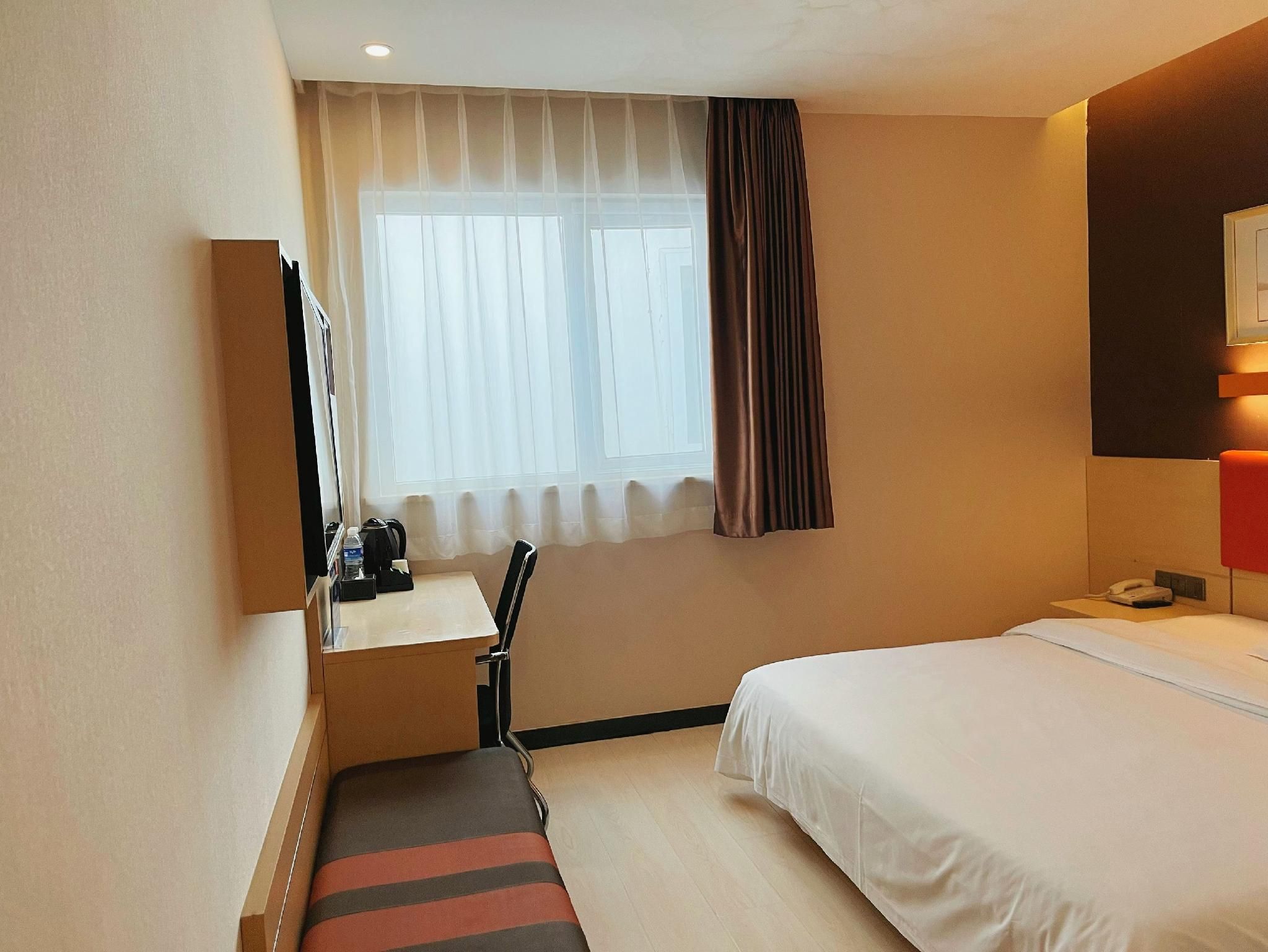 Select You Ter Room