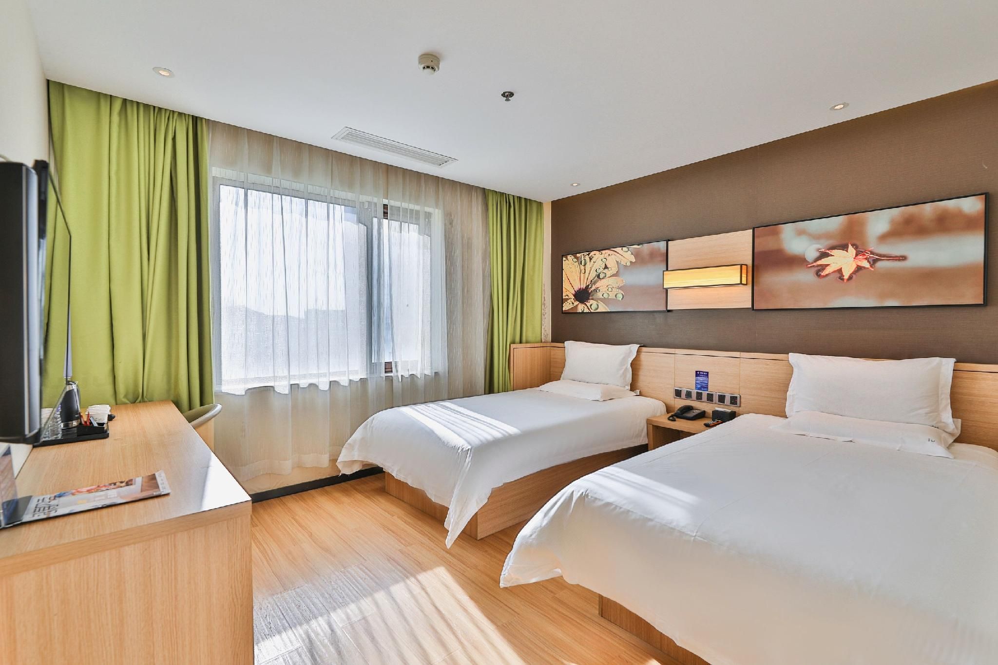 IU Compact U - Comfort Twin Room