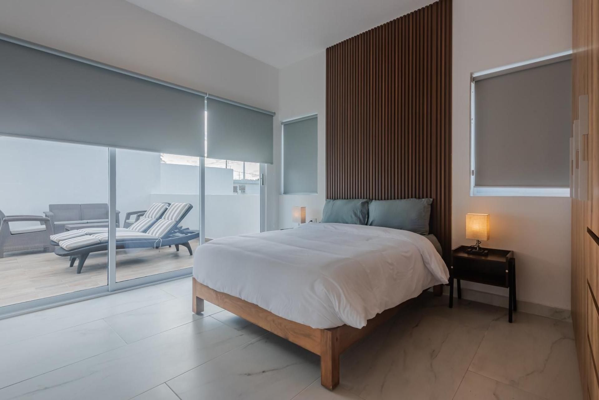 Three-Bedroom Apartment with Balcony