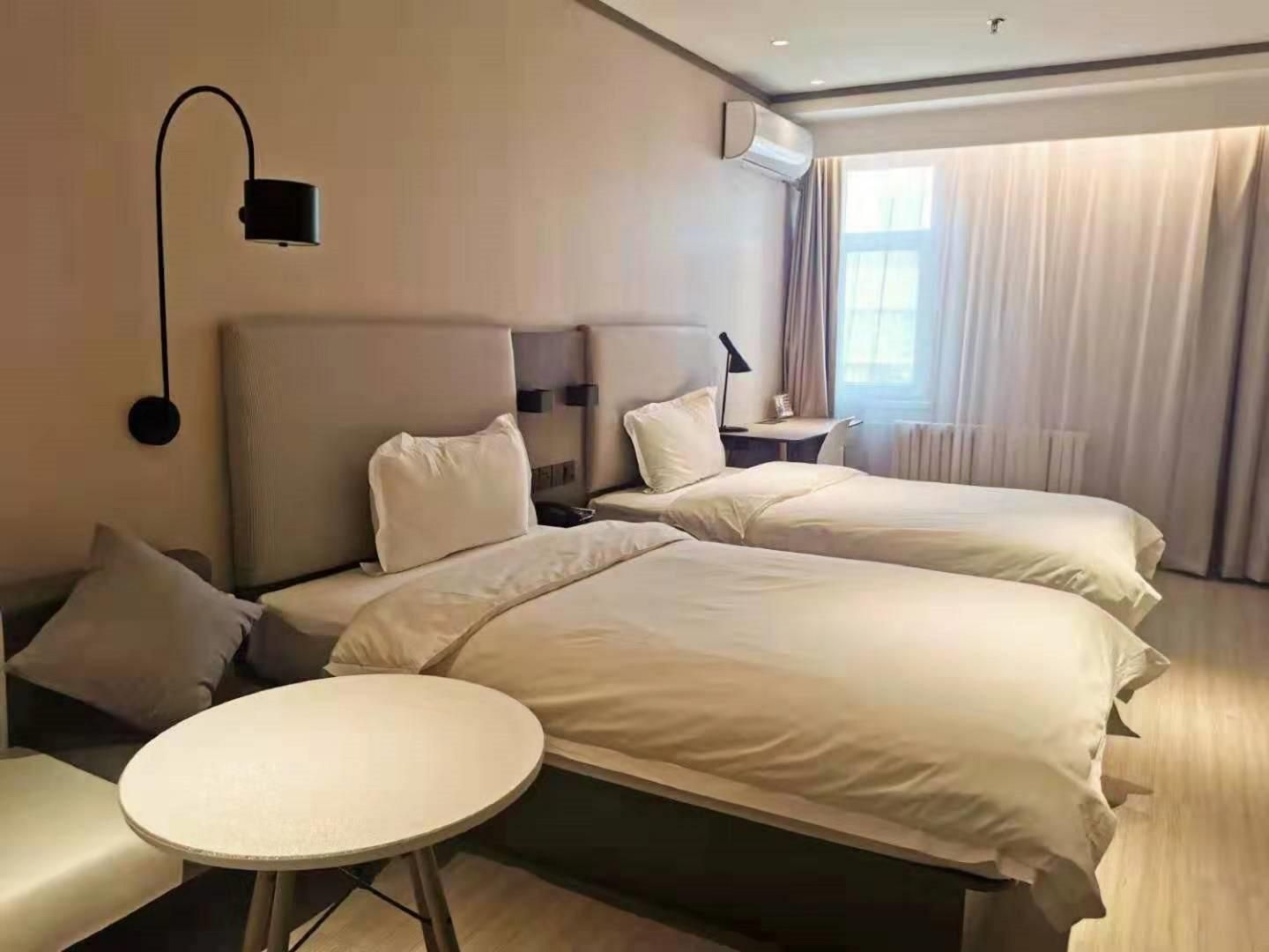 Huazhu - Business Twin Room