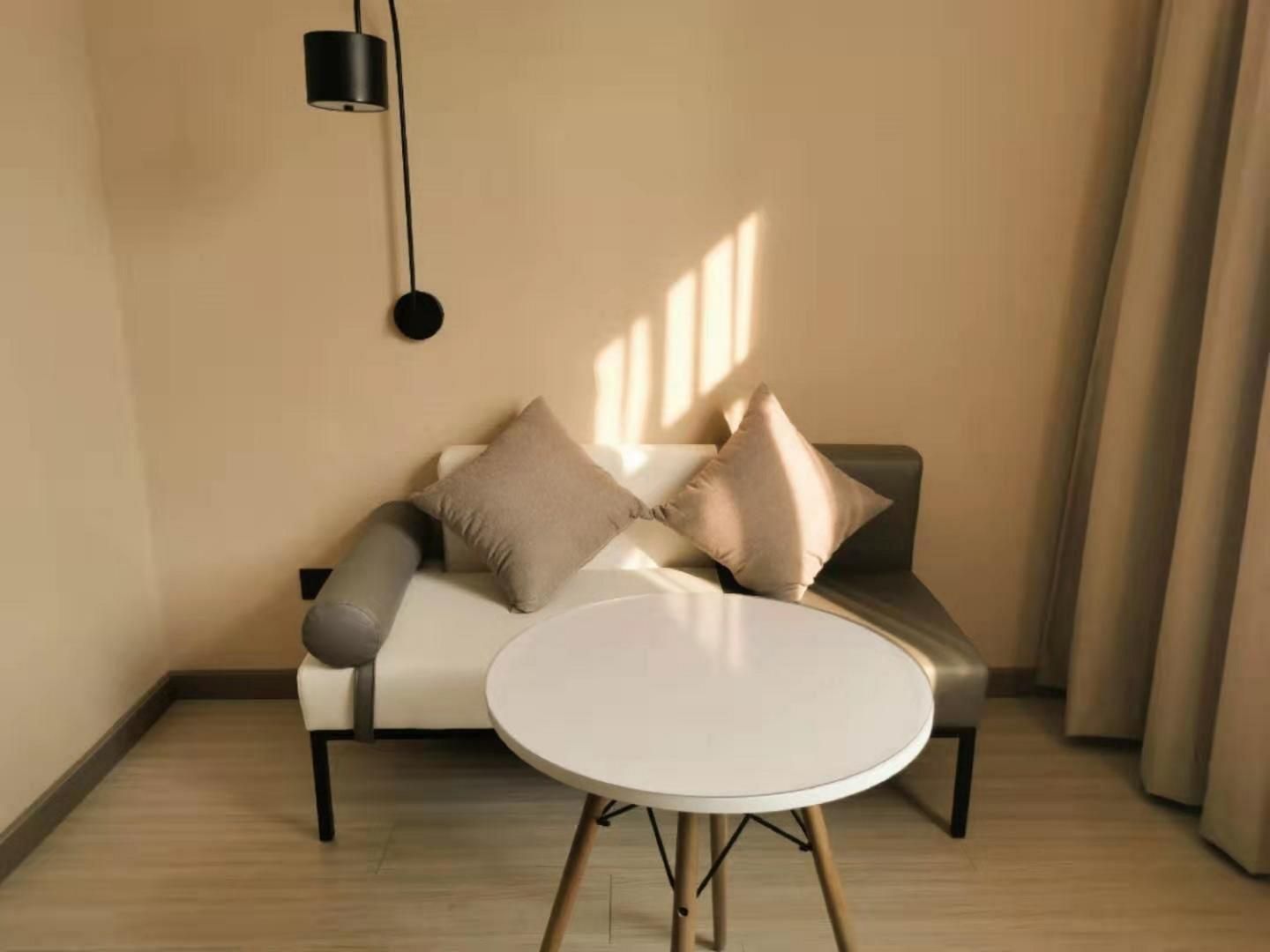 Huazhu - Business Bed Room
