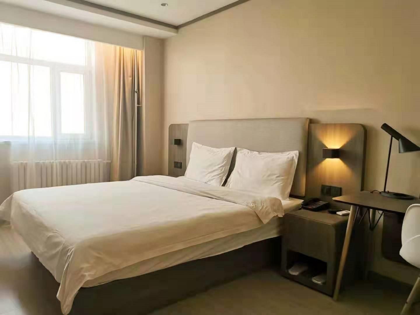 Huazhu - Superior Bed Room